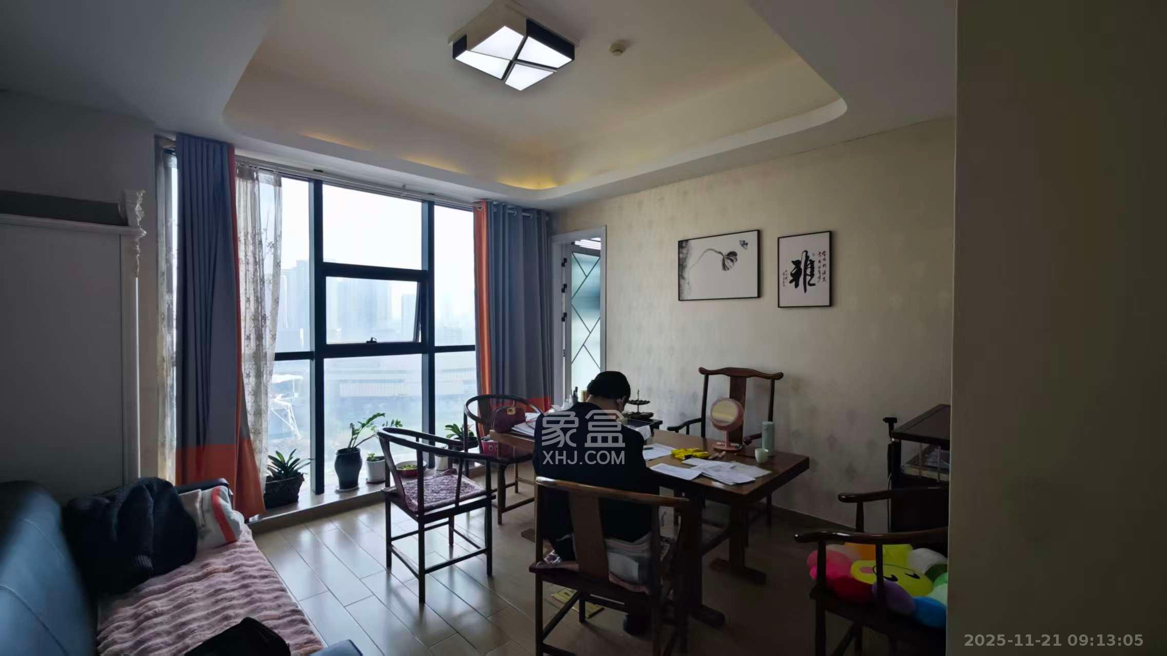 万坤图财富广场  1室1厅2卫    12000.0元/月