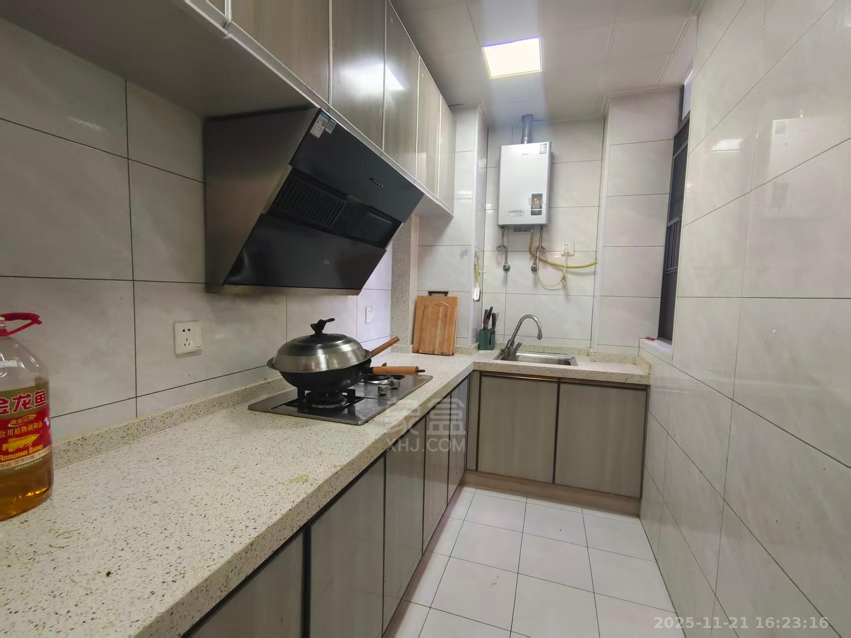 流金岁月-华晨国际 2室1厅1卫 2200.0元/月 流金岁月-华晨国际 2室1厅1卫 2200.0元/月室内图