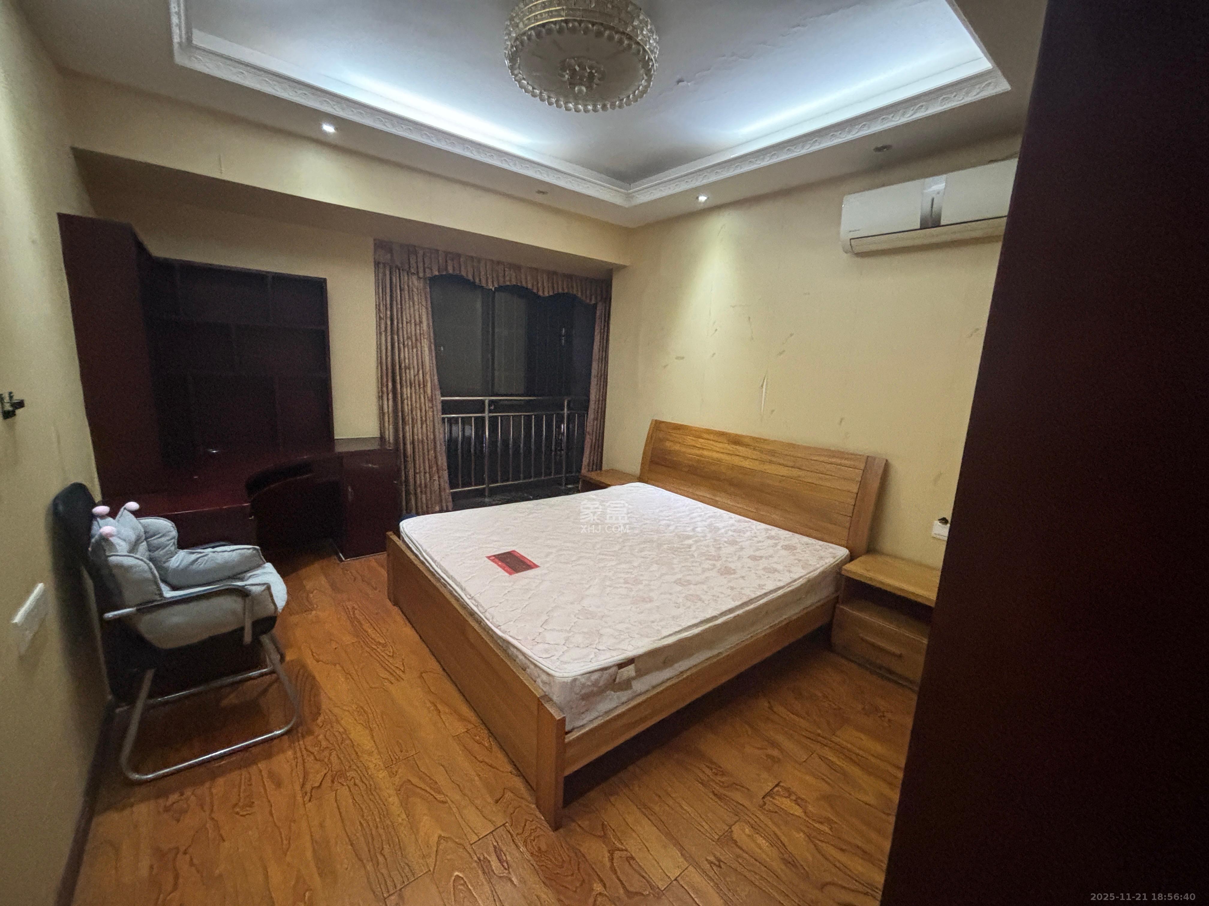 康斯丹郡（融程领秀佳园）  1室2厅2卫    2500.0元/月室内图