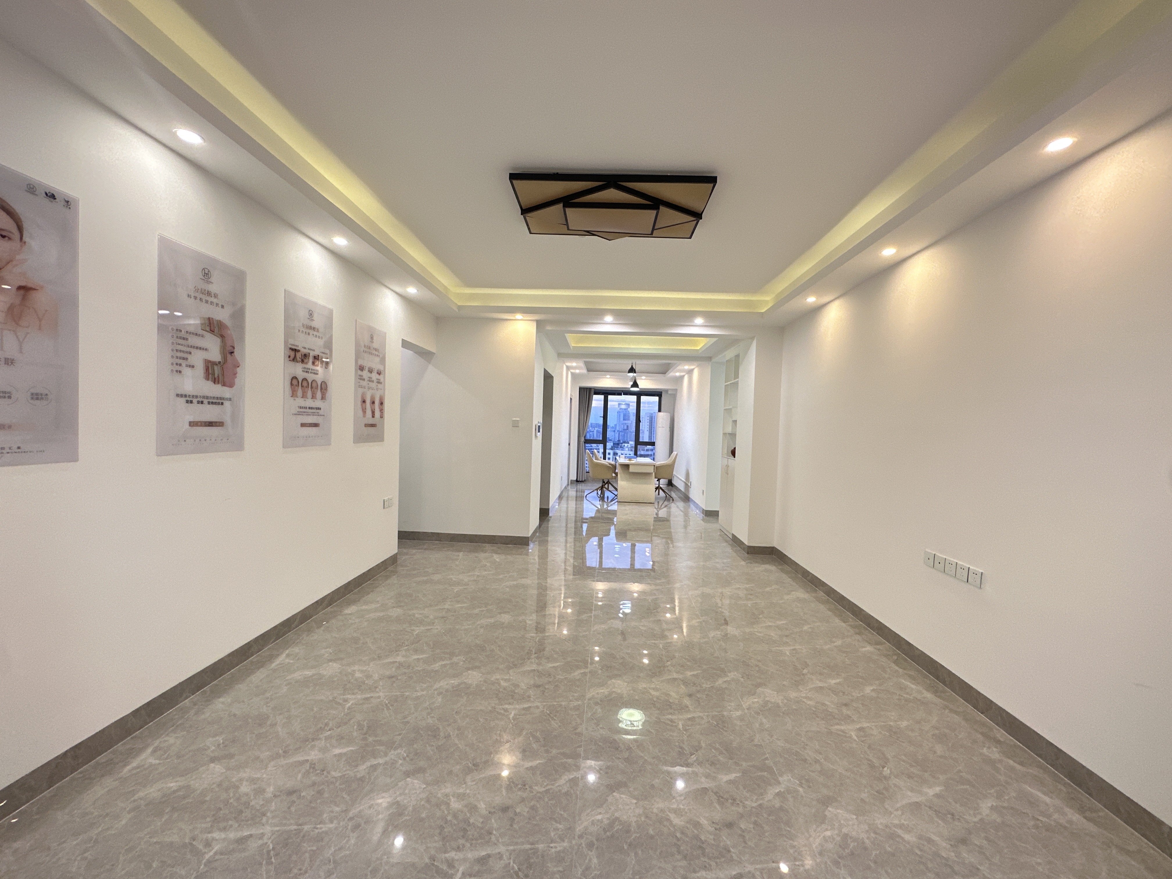 海航豪庭北苑  3室2厅2卫    4800.0元/月