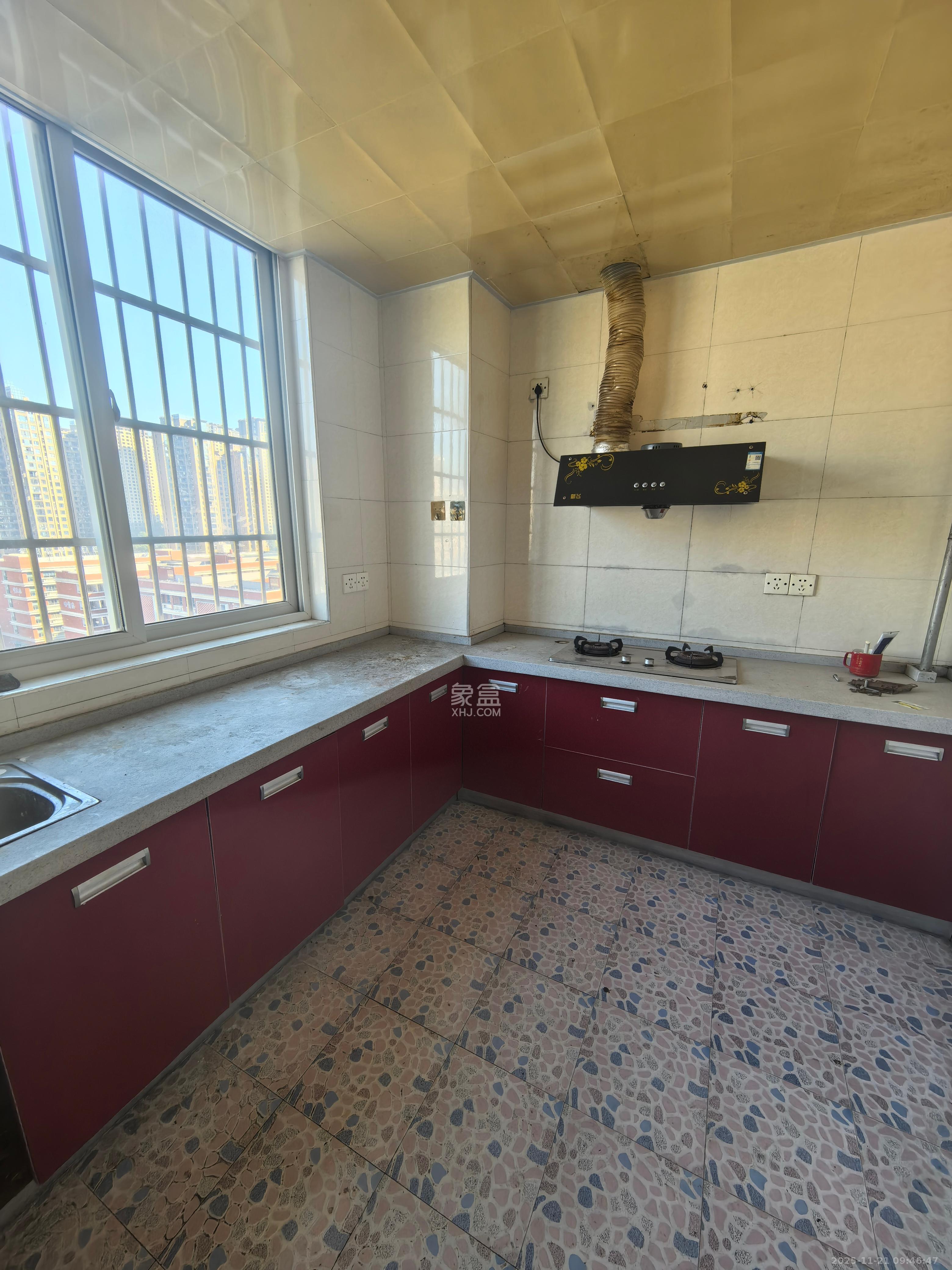 泰禹家园(彩云之翼家园一期、二期、三期) 3室2厅1卫 1700.0元/月 泰禹家园(彩云之翼家园一期、二期、三期) 3室2厅1卫 1700.0元/月室内图