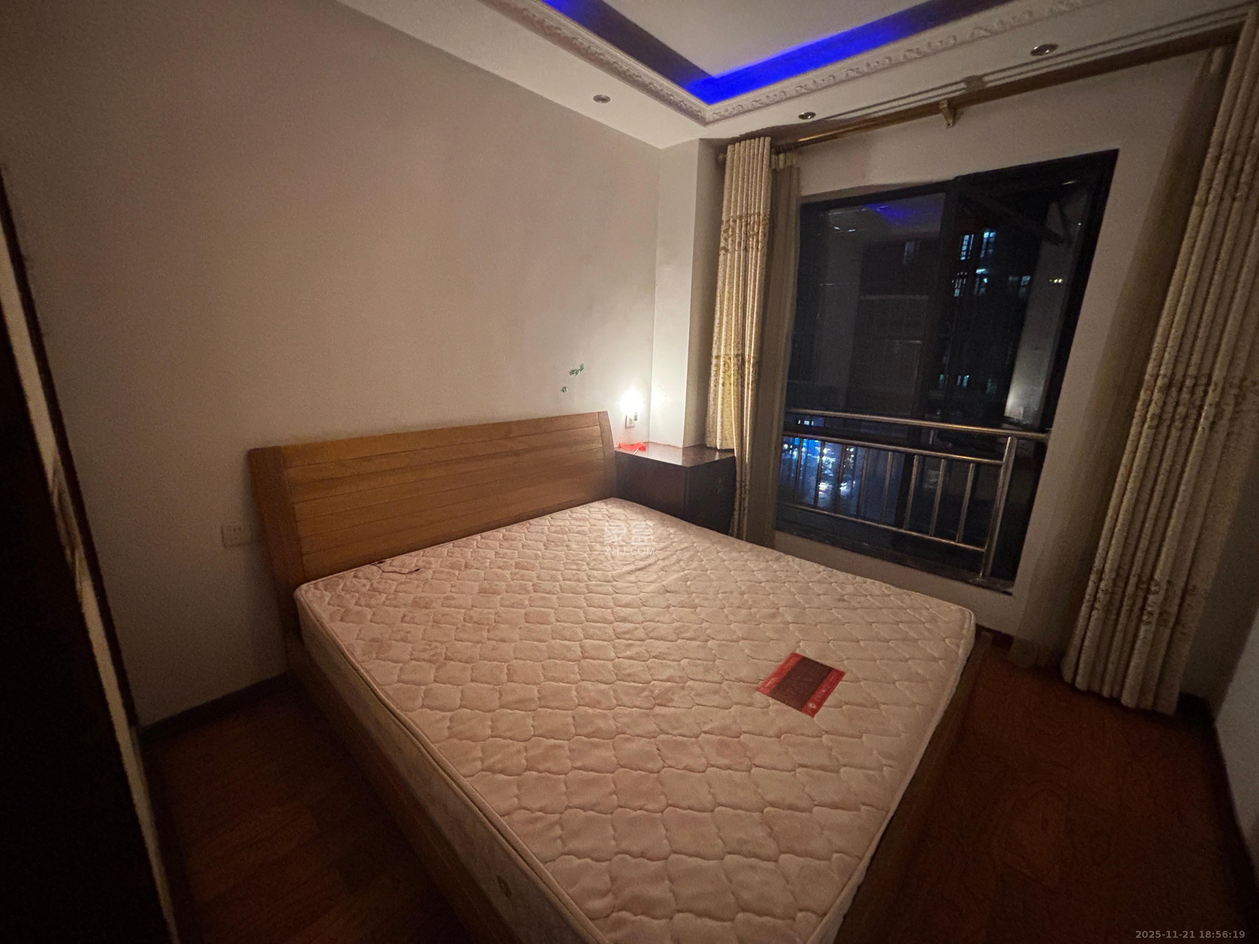 康斯丹郡（融程领秀佳园）  1室2厅2卫    2500.0元/月室内图