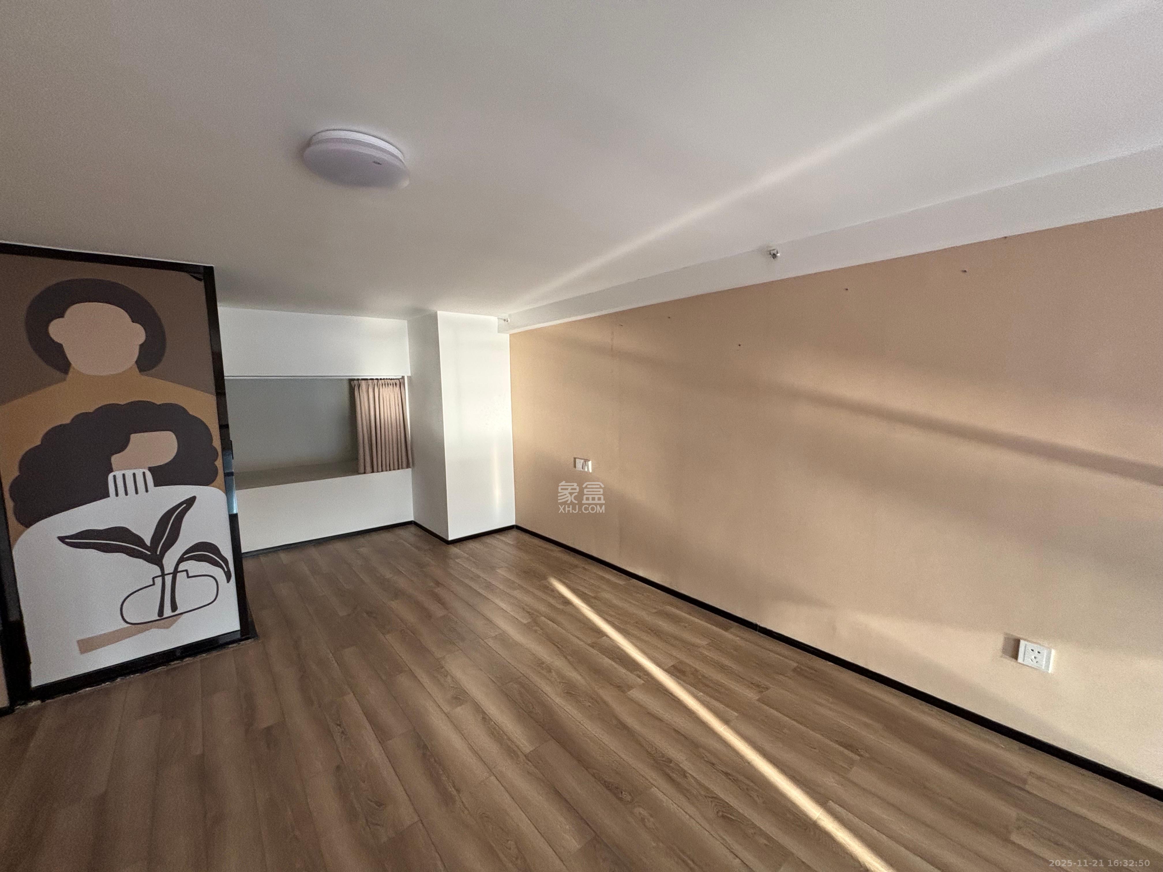 藏珑湖上公馆  1室0厅0卫    2300.0元/月室内图