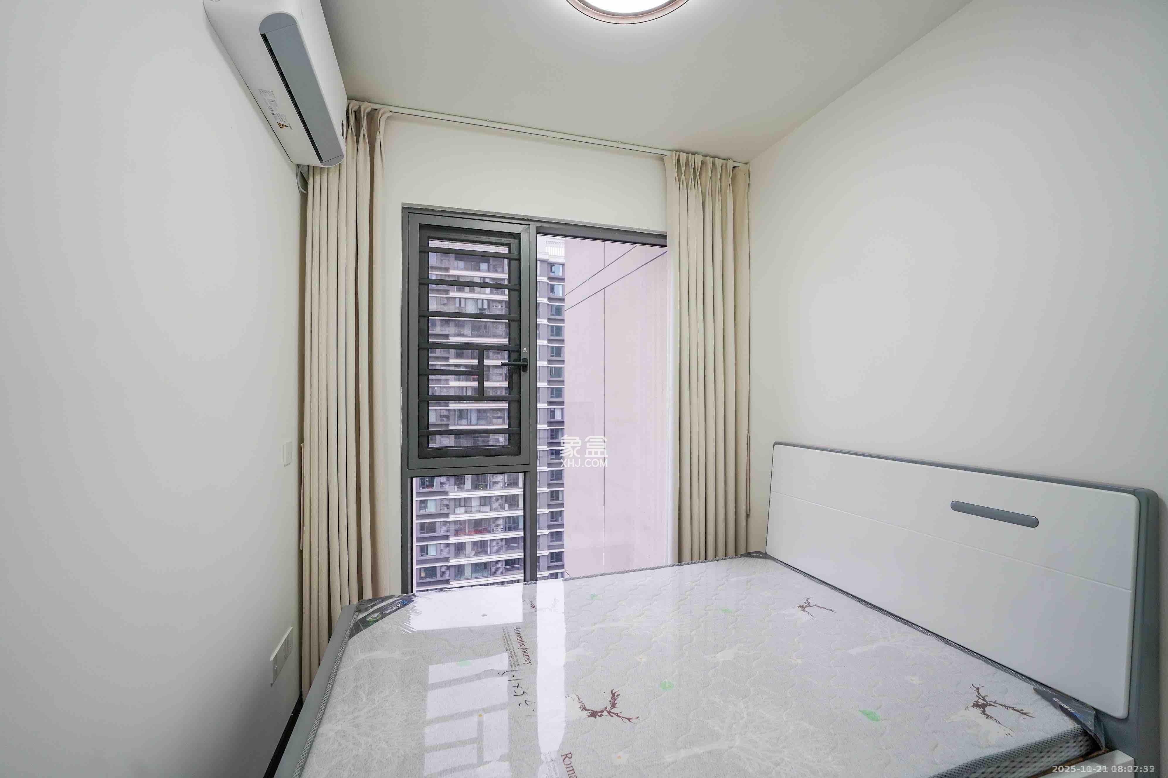 旭辉雨金广场  4室2厅2卫    3000.0元/月室内图