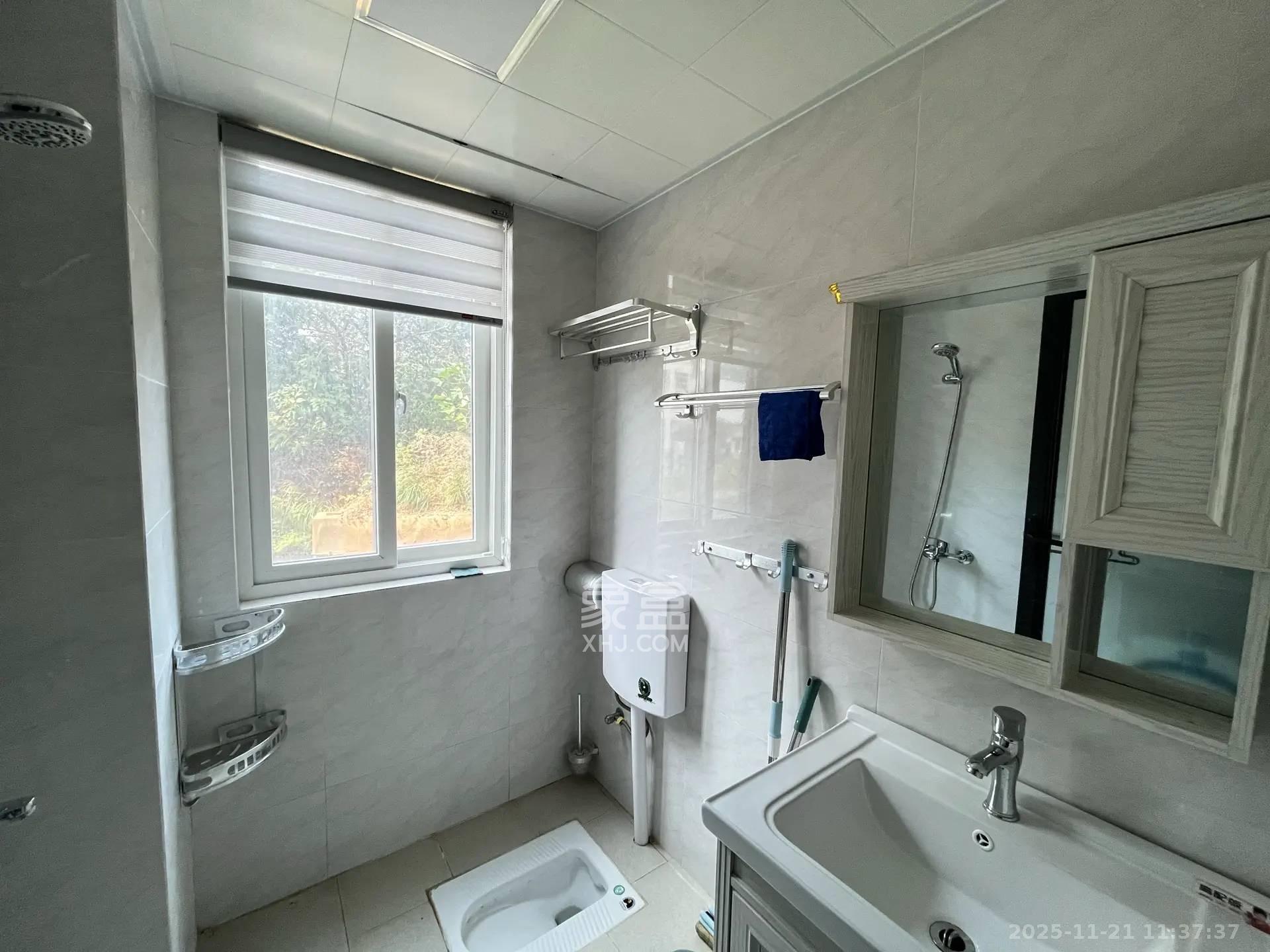 中城苑  3室2厅1卫    2300.0元/月室内图