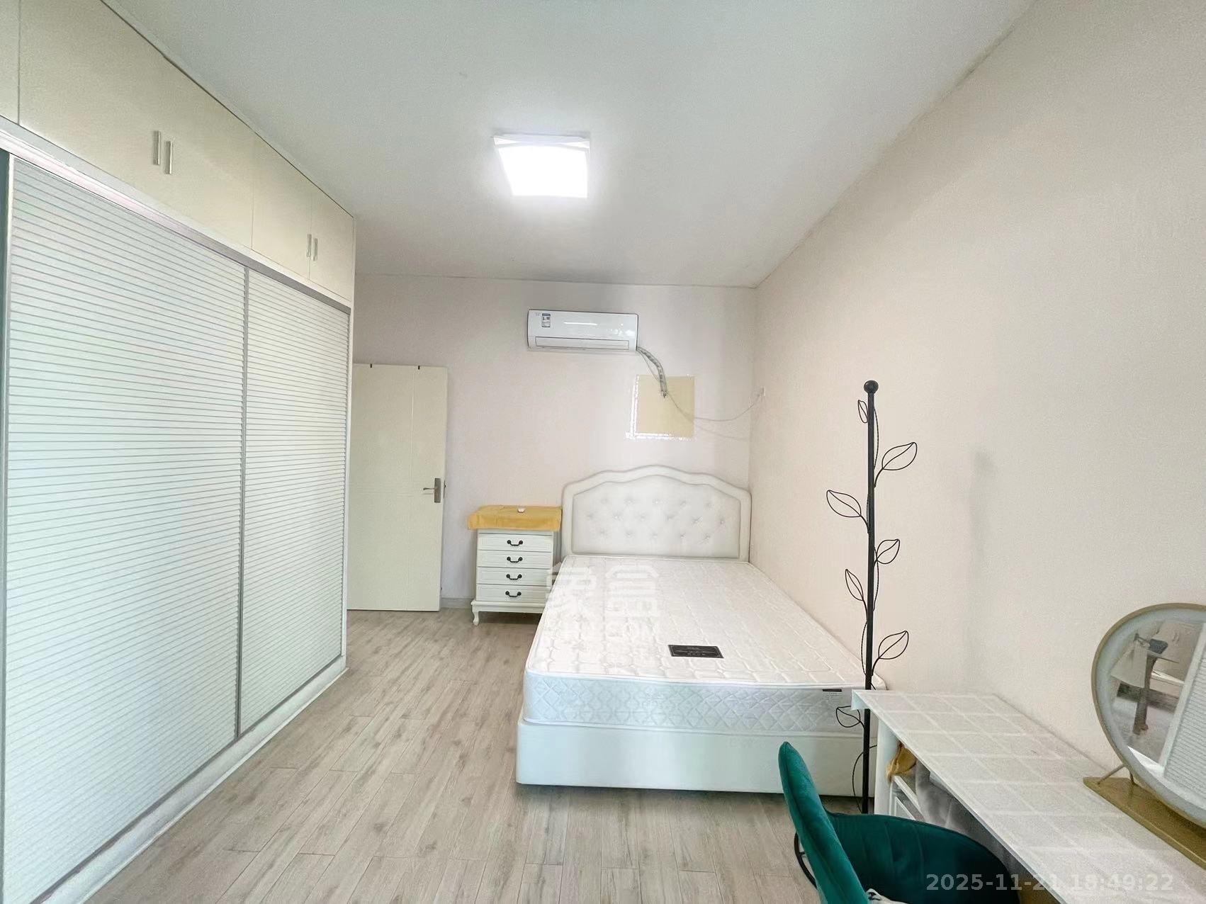 格林星城  1室1厅1卫    2200.0元/月室内图