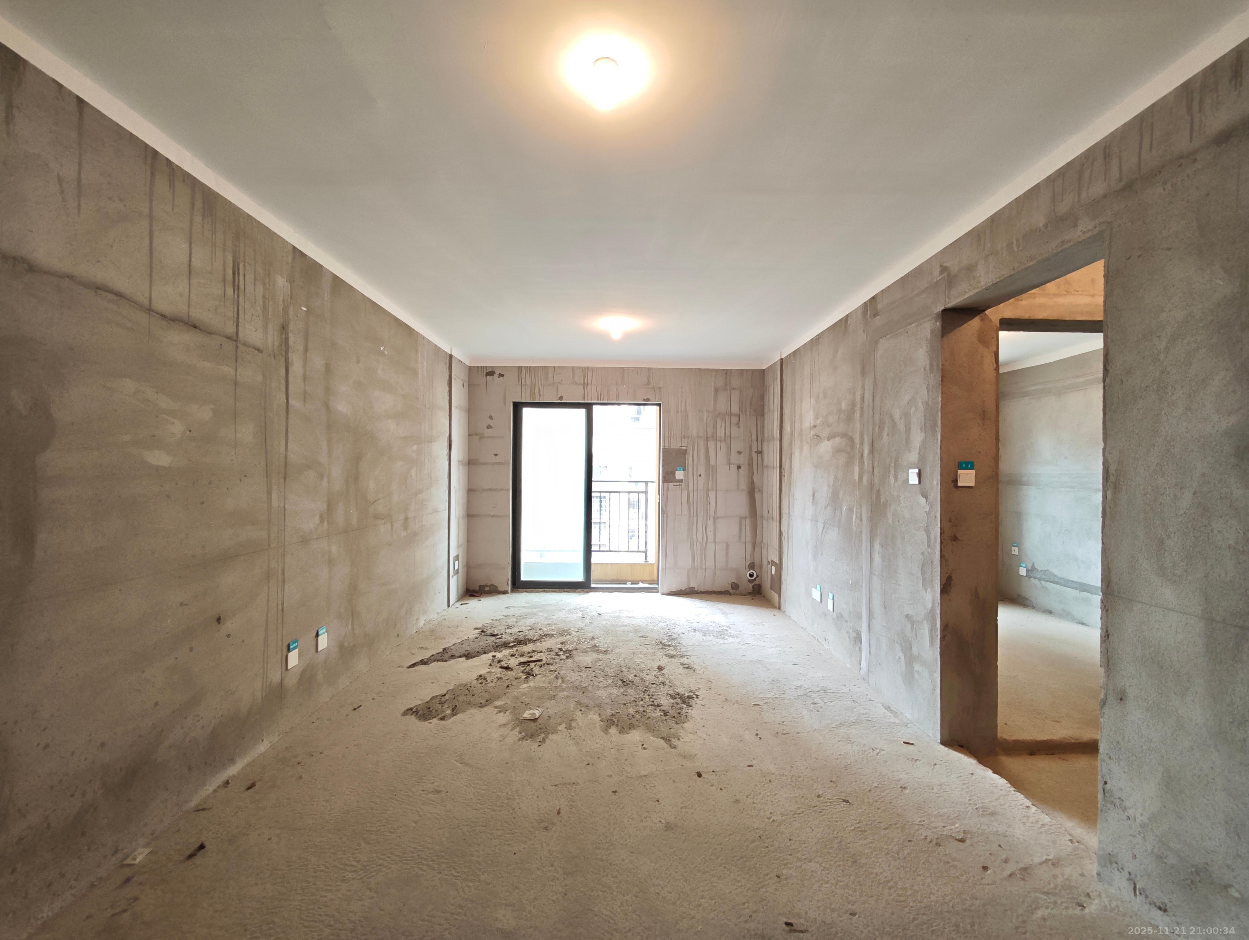 保利城（中航城国际社区、郡原美村）  4室2厅2卫    75.0万客厅