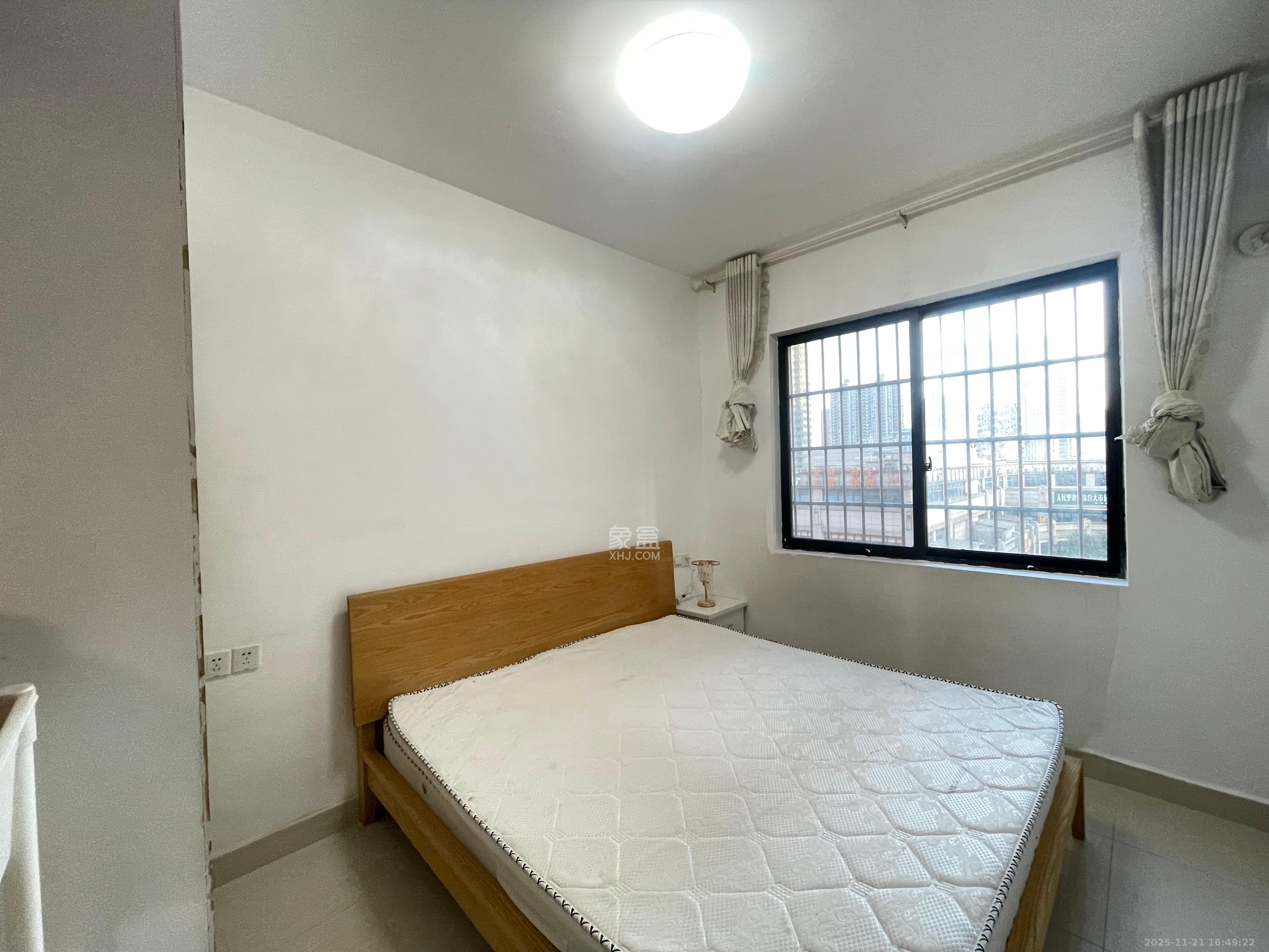 紫御江山 3室2厅1卫 2300.0元/月 紫御江山 3室2厅1卫 2300.0元/月室内图