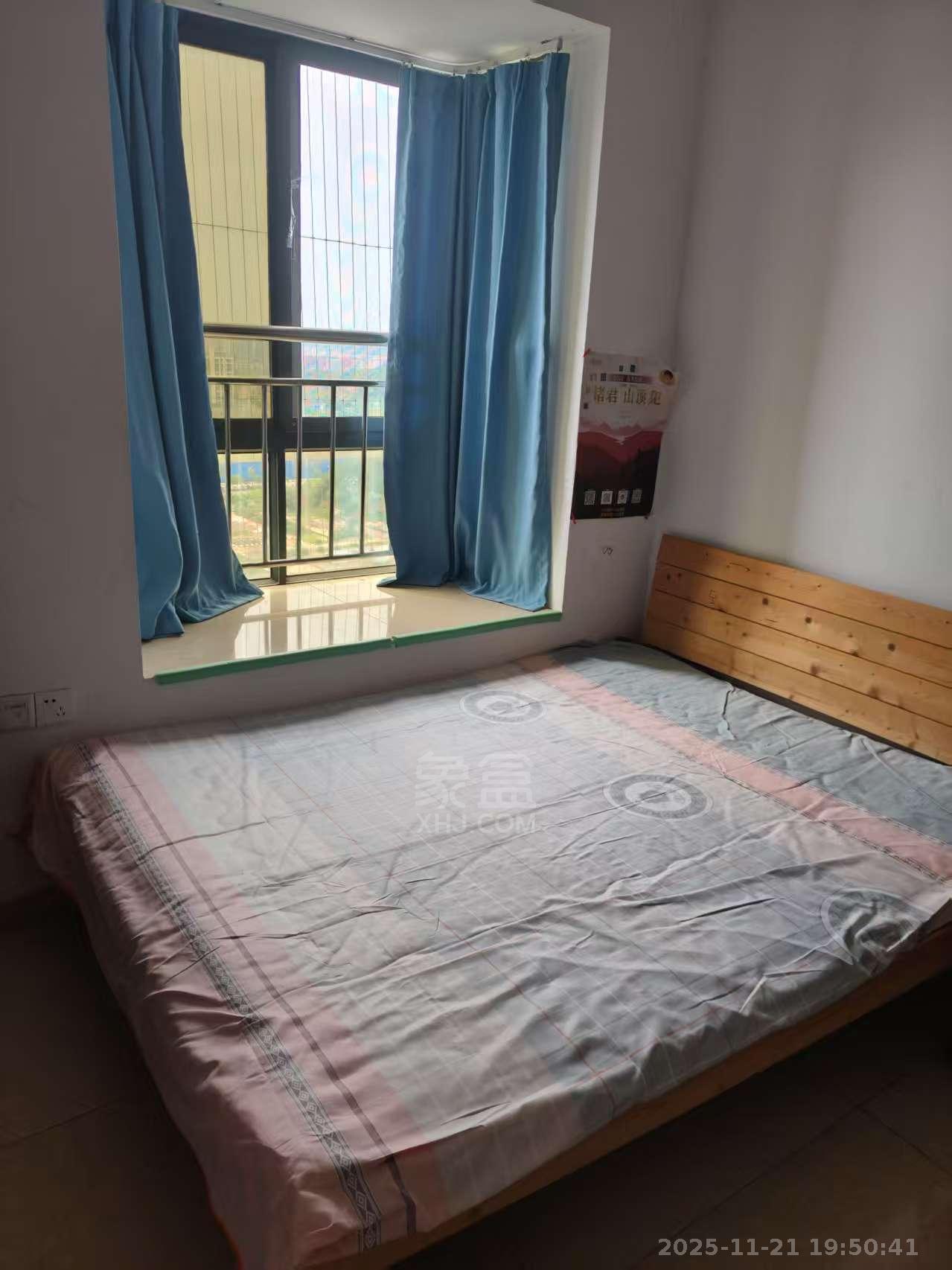 武广国际学苑  3室2厅1卫    1800.0元/月