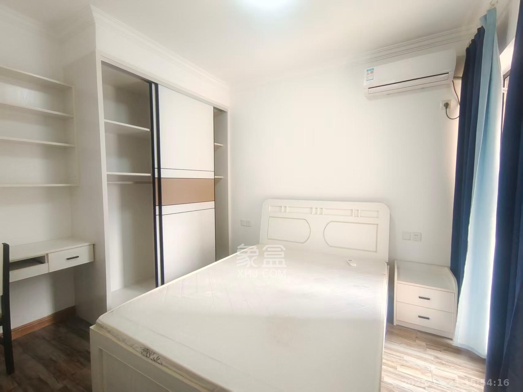 勤诚达境界城  4室2厅2卫    2400.0元/月室内图