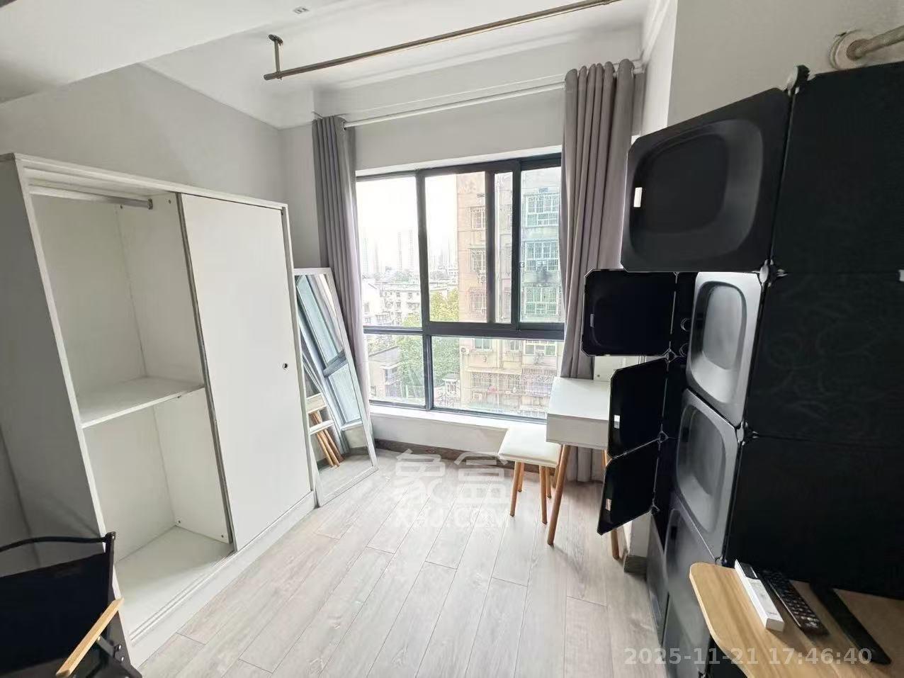 拿铁空间 1室1厅1卫 1200.0元/月 拿铁空间 1室1厅1卫 1200.0元/月室内图