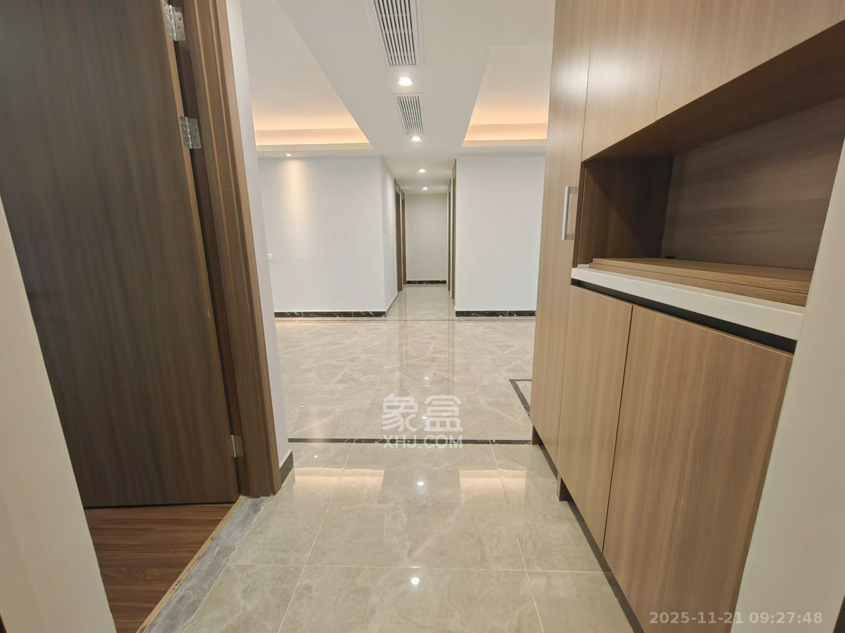 保利中环广场（保利中悦苑）  4室2厅2卫    4000.0元/月室内图