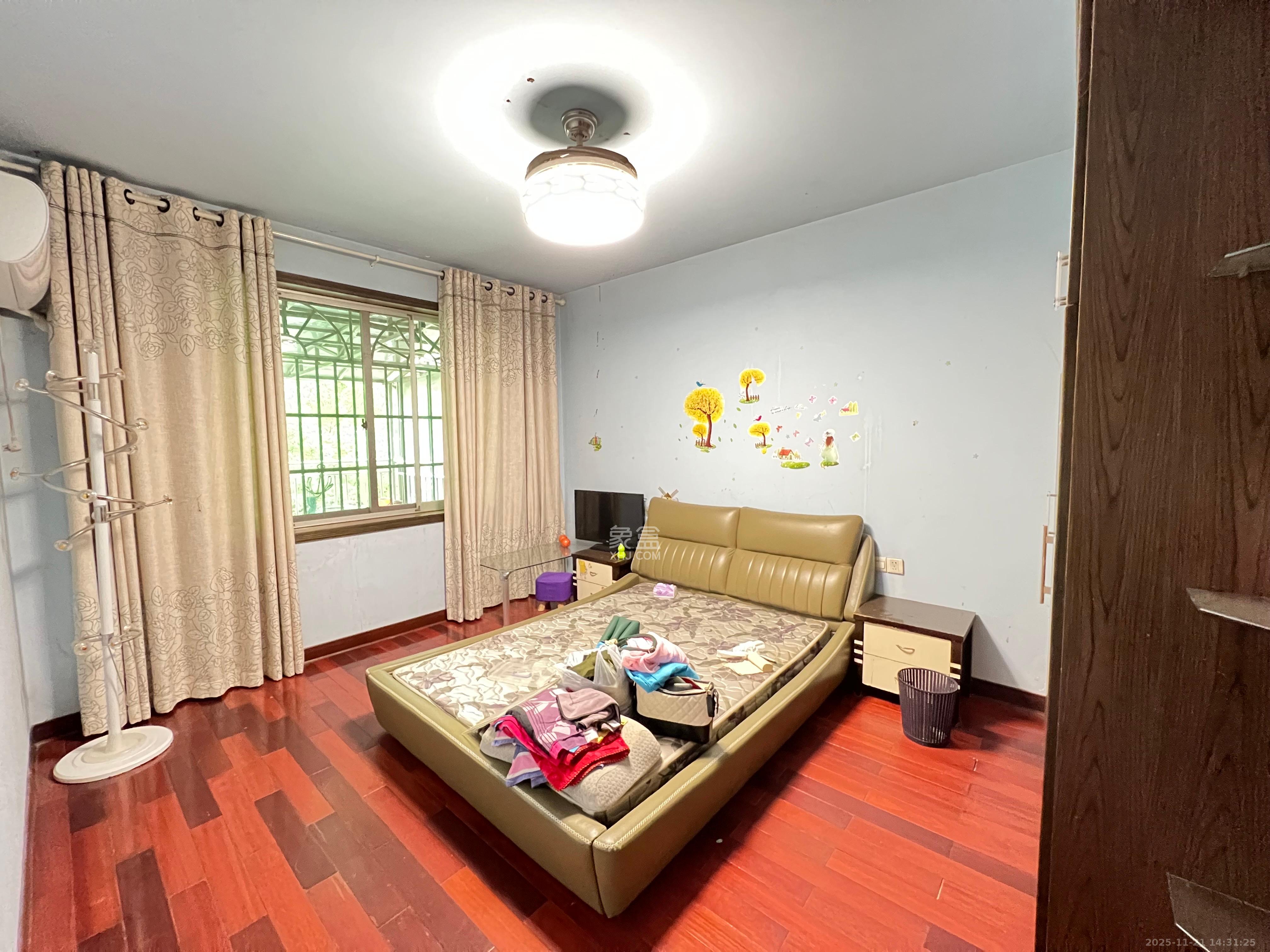 德政园 4室2厅2卫 3800.0元/月 德政园 4室2厅2卫 3800.0元/月室内图