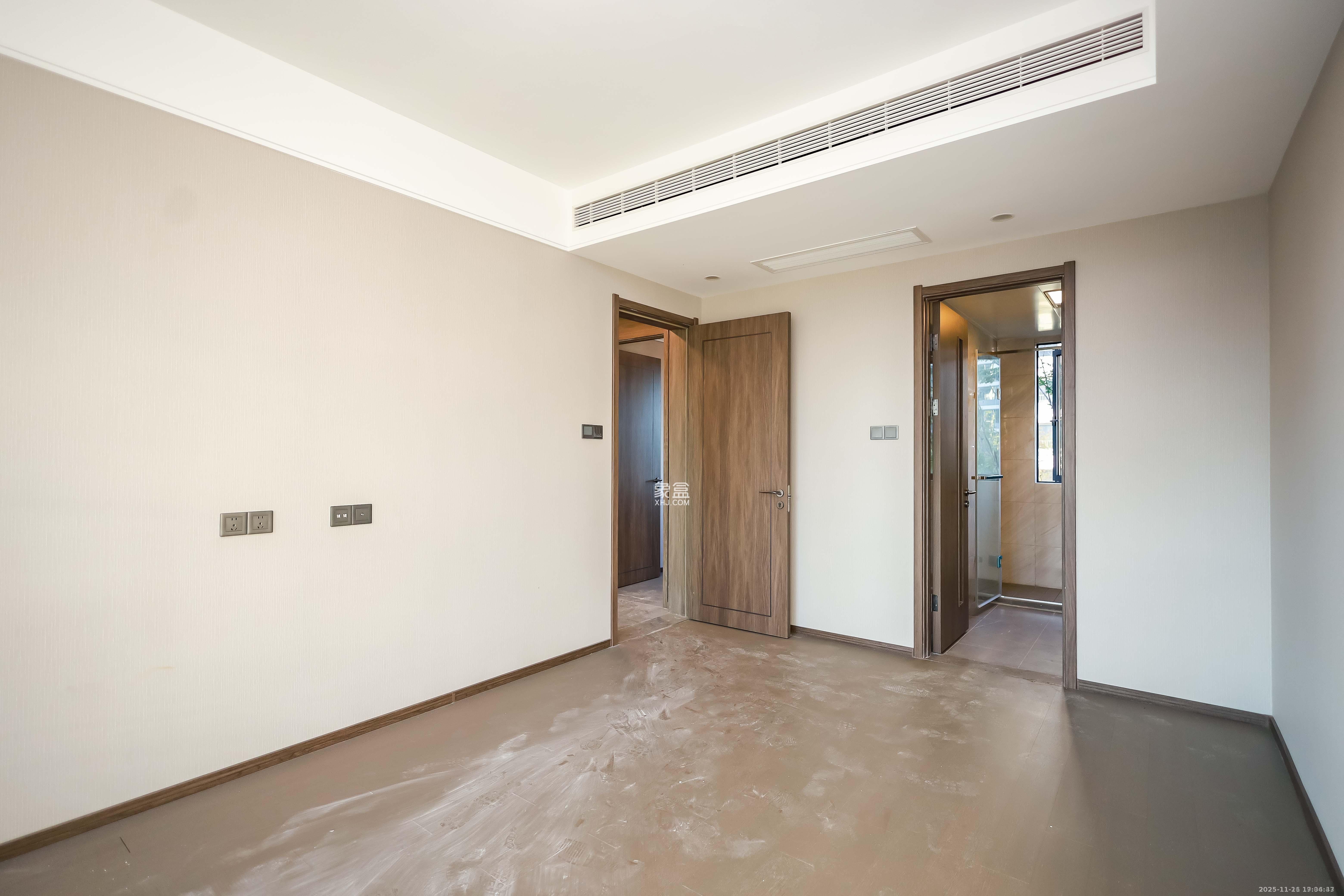 龙湖舜山府 3室2厅2卫 2900.0元/月 龙湖舜山府 3室2厅2卫 2900.0元/月室内图