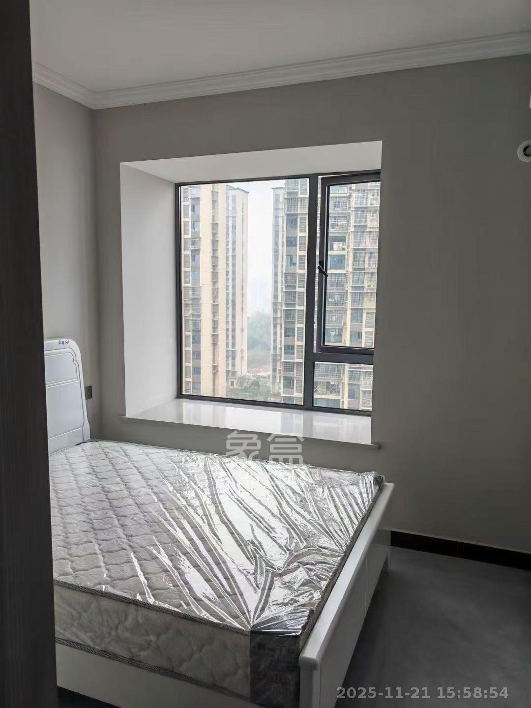 桥头家园二期（桥头家苑二期）  3室2厅2卫    2300.0元/月室内图