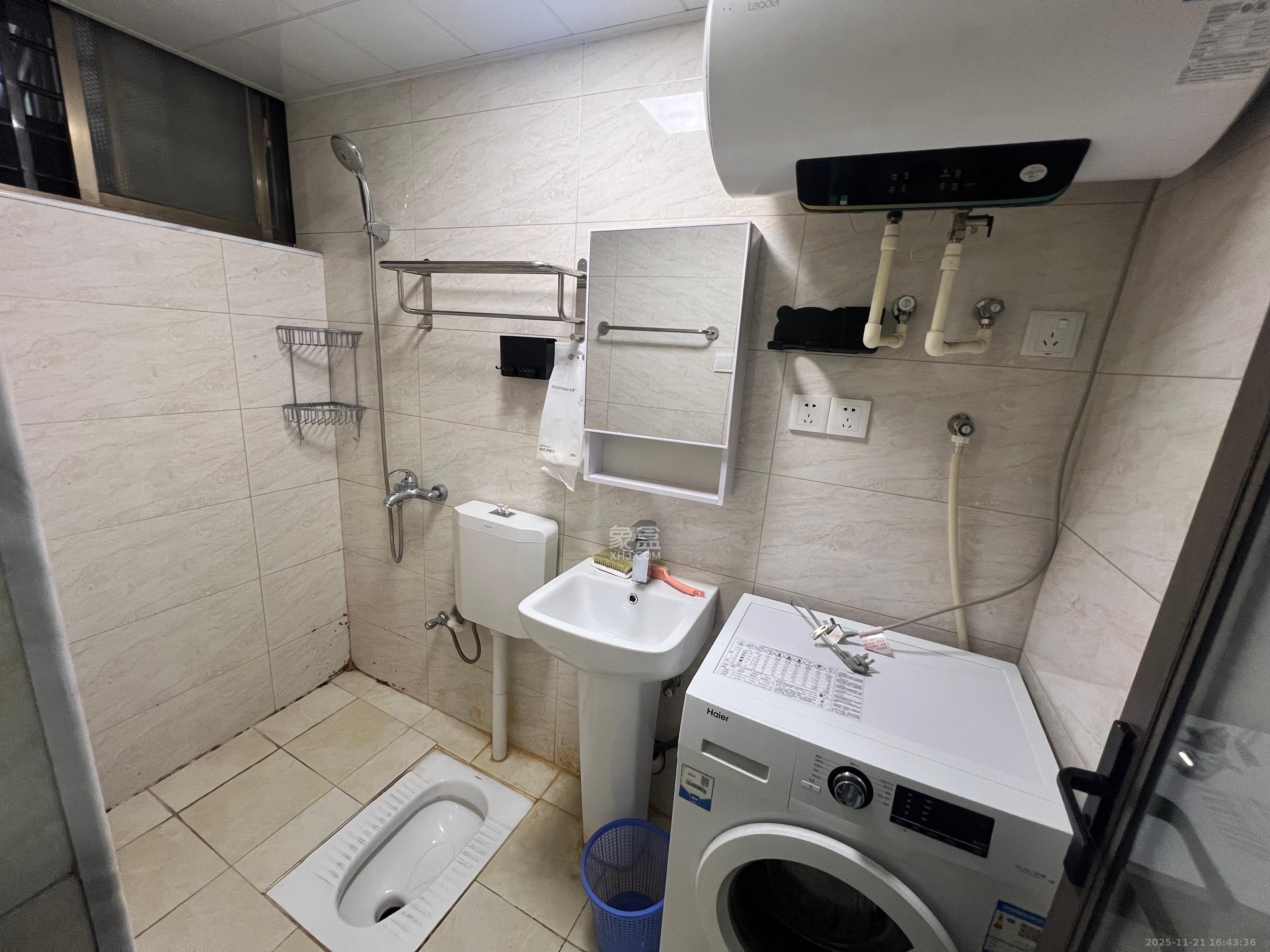 岳北社区  1室1厅1卫    1500.0元/月室内图