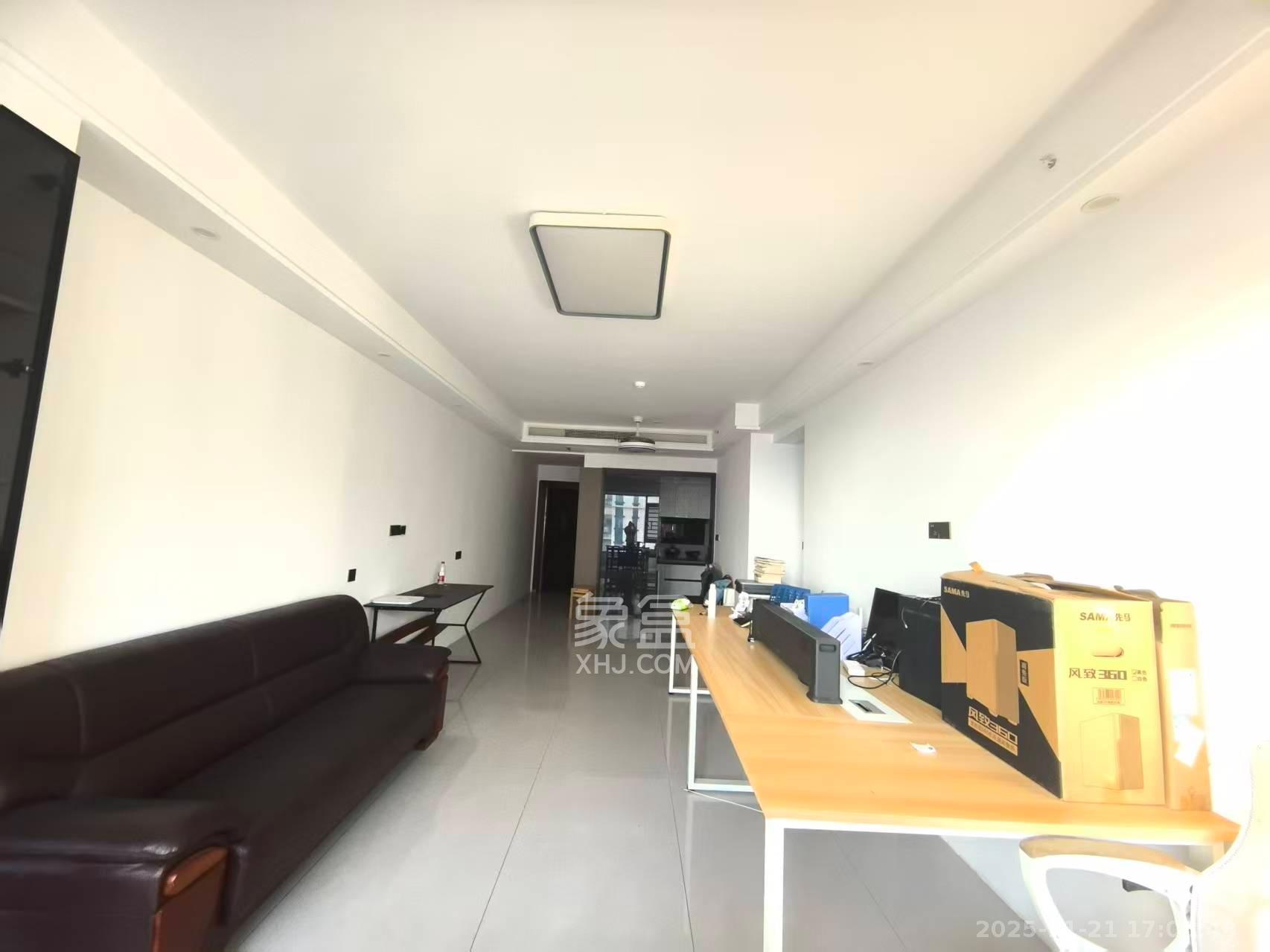 恒大御景半岛锦绣苑  3室2厅2卫    3200.0元/月