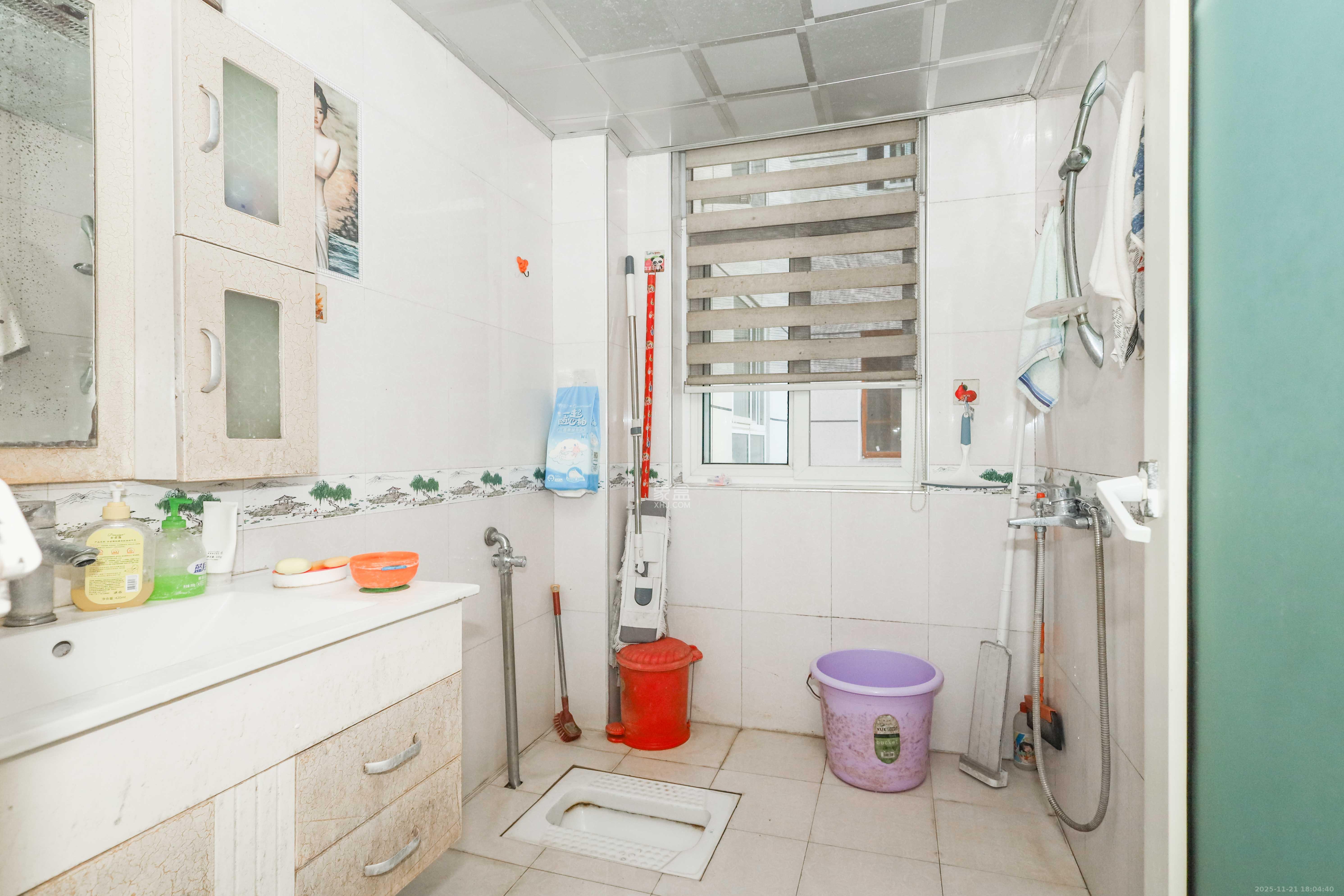 麓山润城  2室2厅1卫    52.0万卫生间