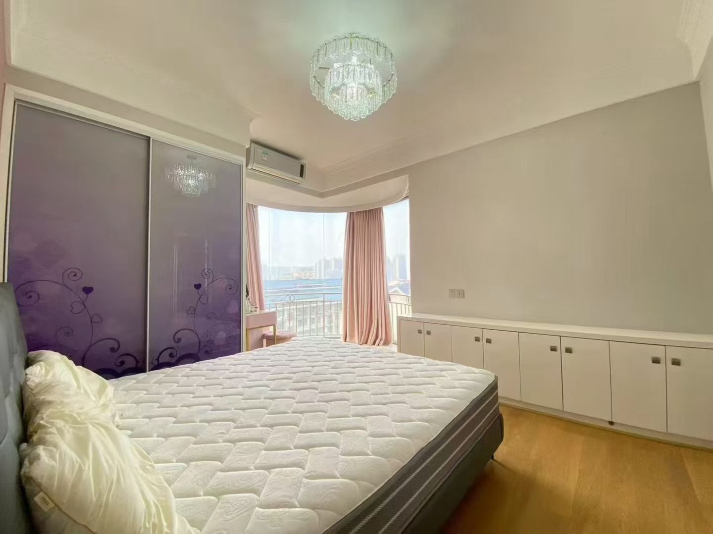 尚书房  1室0厅0卫    2500.0元/月室内图