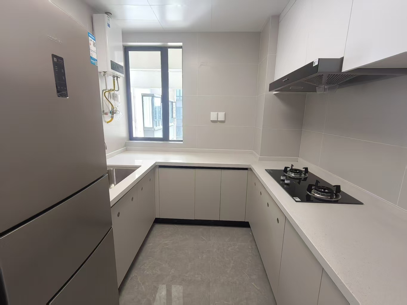 和风家园蓝天居 3室2厅2卫 2800.0元/月 和风家园蓝天居 3室2厅2卫 2800.0元/月室内图