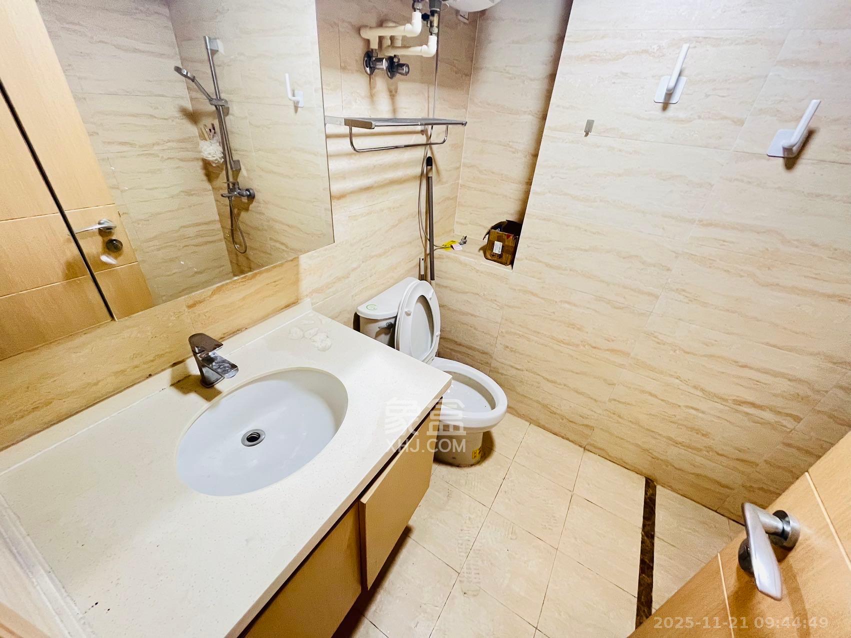 君合天玺 1室1厅1卫 1300.0元/月 君合天玺 1室1厅1卫 1300.0元/月室内图