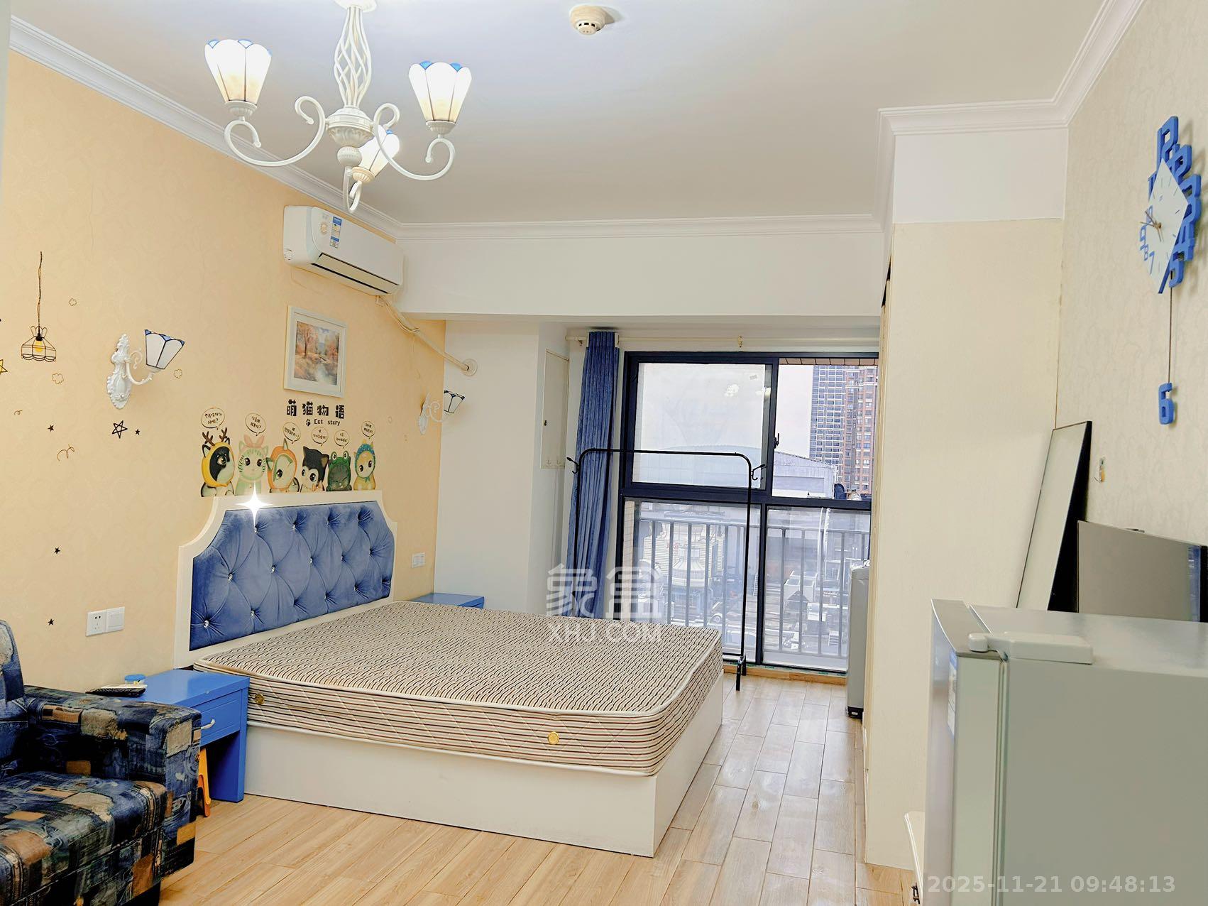 华润五彩城 1室1厅1卫 1250.0元/月 华润五彩城 1室1厅1卫 1250.0元/月室内图