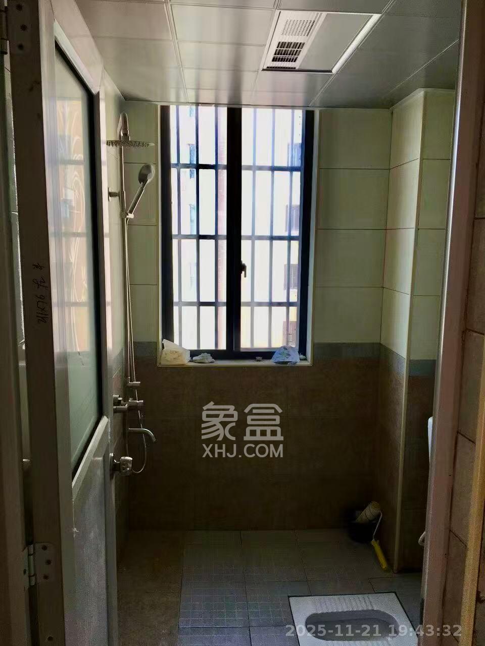 山水新城 2室1厅1卫 1700.0元/月 山水新城 2室1厅1卫 1700.0元/月室内图