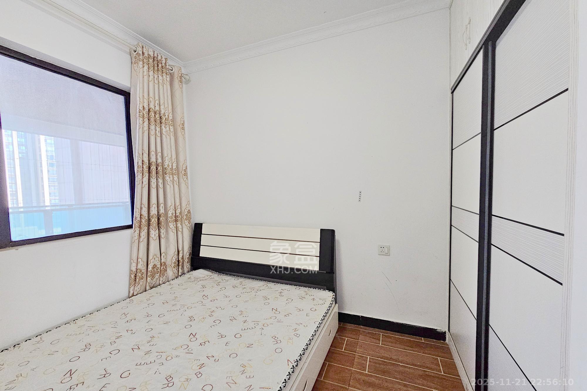 明昇壹城（明昇时代广场）一期  3室2厅1卫    120.0万卧室