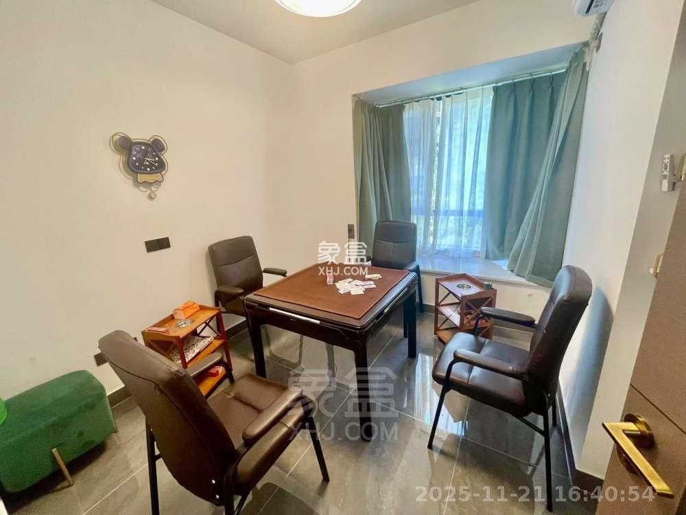 经世龙城 3室2厅2卫 2300.0元/月 经世龙城 3室2厅2卫 2300.0元/月室内图