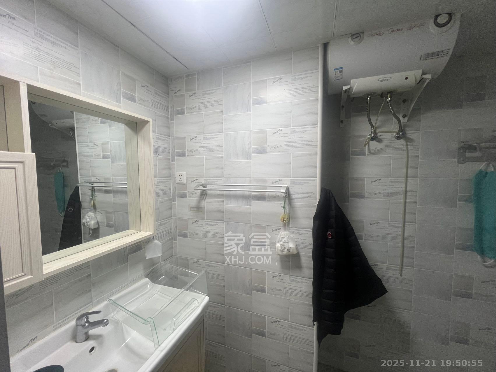 高升时代广场(冠铭商务中心) 1室1厅1卫 1300.0元/月 高升时代广场(冠铭商务中心) 1室1厅1卫 1300.0元/月室内图