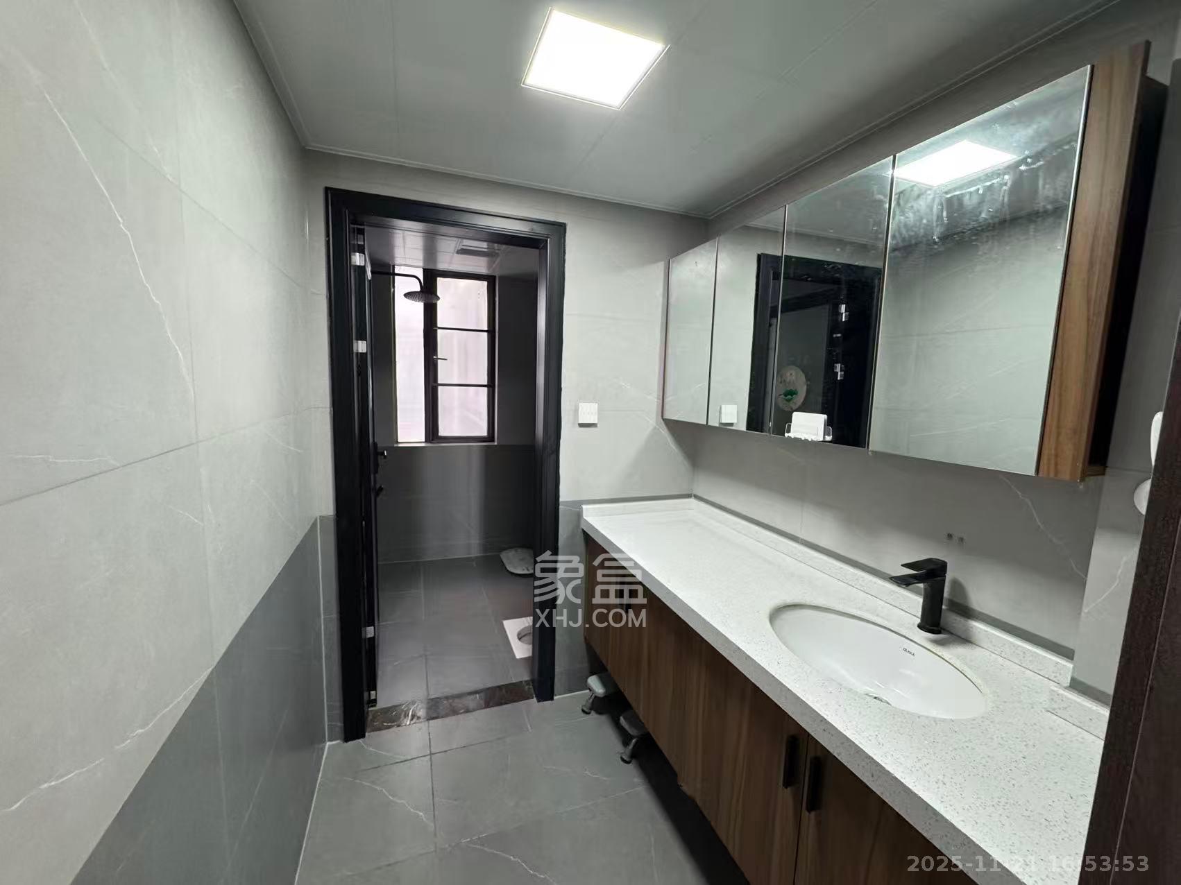 HC新城（建工集团单位房）  4室2厅2卫    4800.0元/月室内图