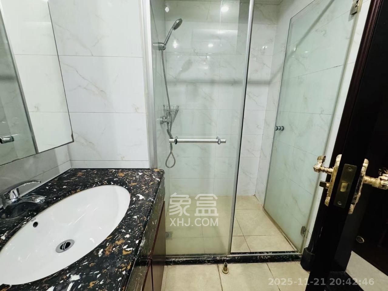 恒大御景湾 1室1厅1卫 1500.0元/月 恒大御景湾 1室1厅1卫 1500.0元/月室内图