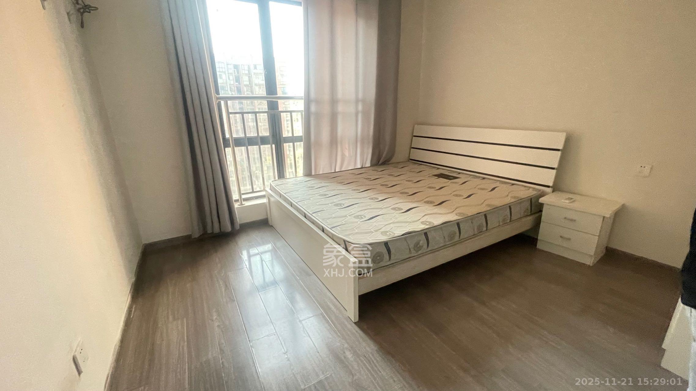 金谷豪庭 3室2厅2卫 1700.0元/月 金谷豪庭 3室2厅2卫 1700.0元/月室内图