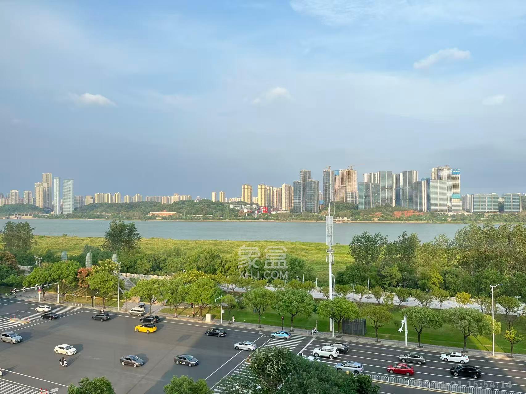 万科金域缇香  1室1厅1卫    1900.0元/月