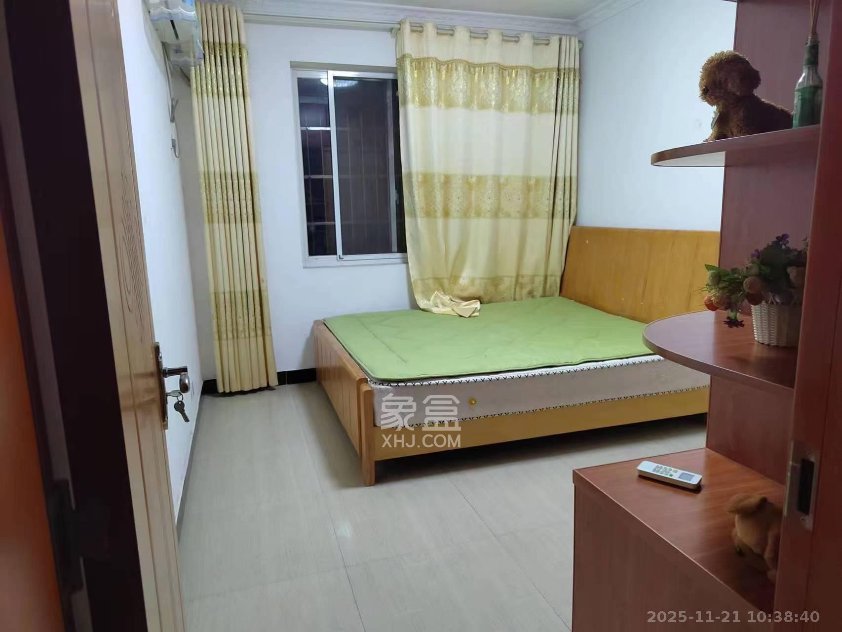 红树湾  3室2厅2卫    1800.0元/月室内图