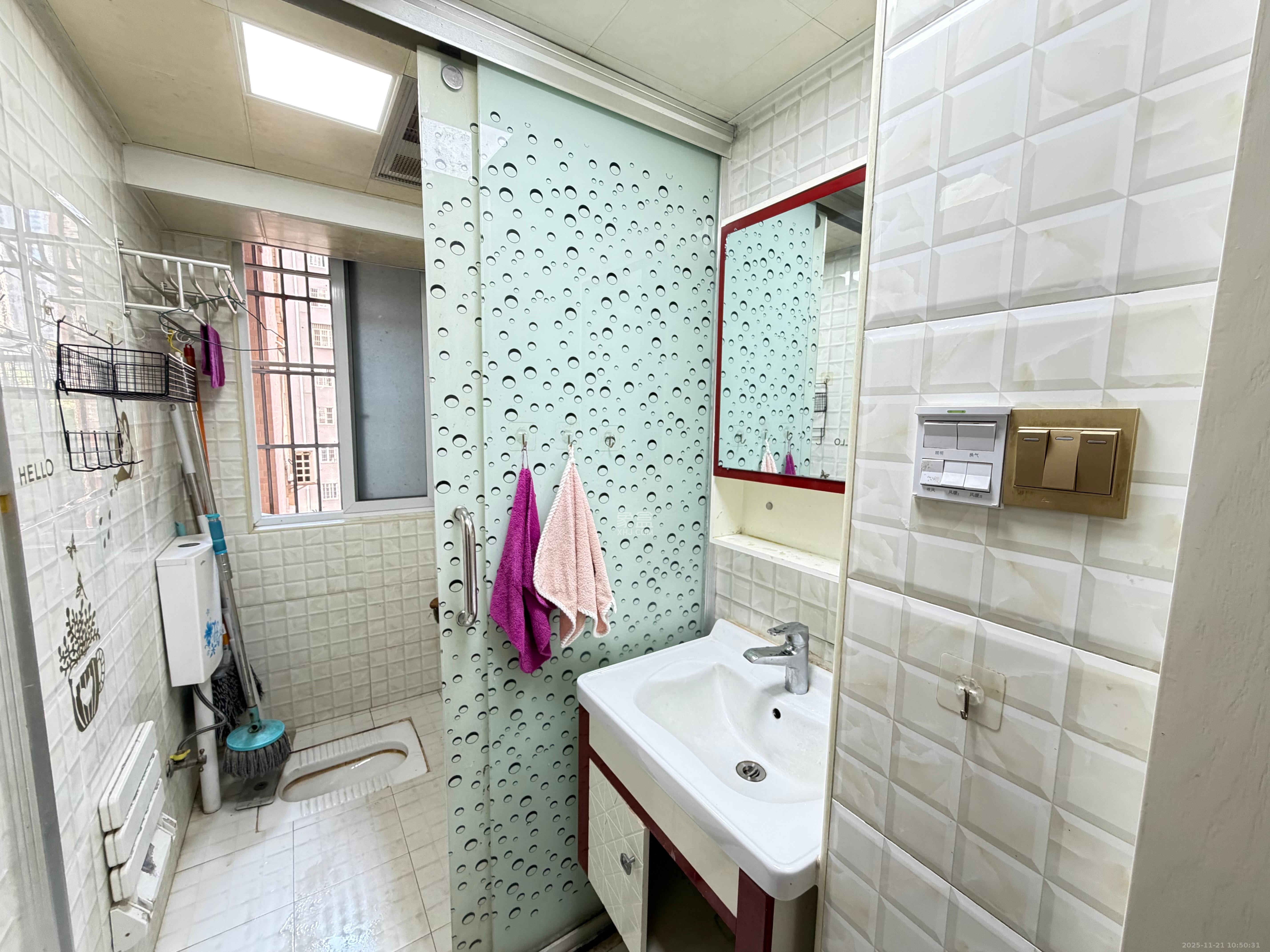 泊林晶城 2室2厅1卫 1600.0元/月 泊林晶城 2室2厅1卫 1600.0元/月室内图