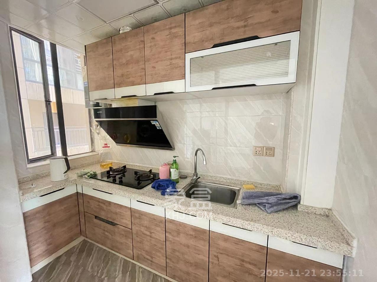 润芳园  1室2厅1卫    1800.0元/月室内图