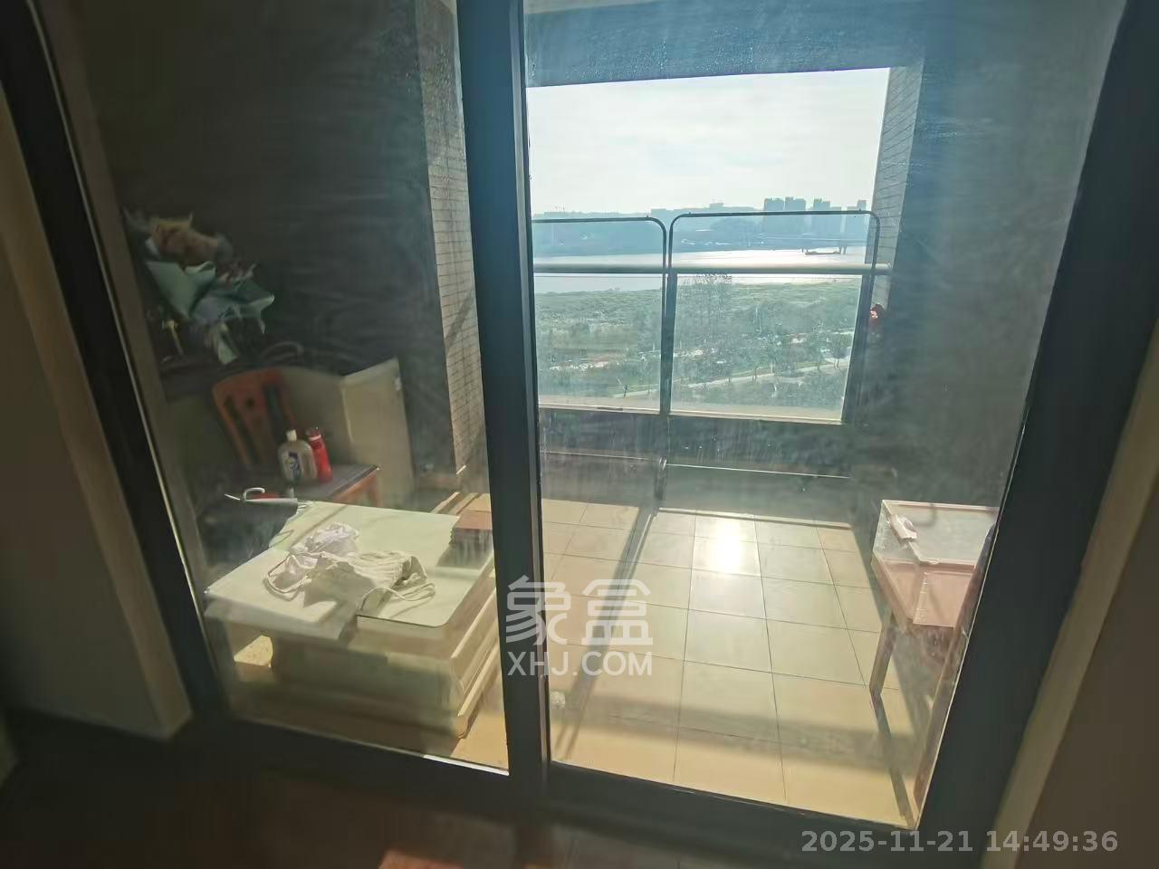 万科金域缇香  3室2厅1卫    3300.0元/月室内图