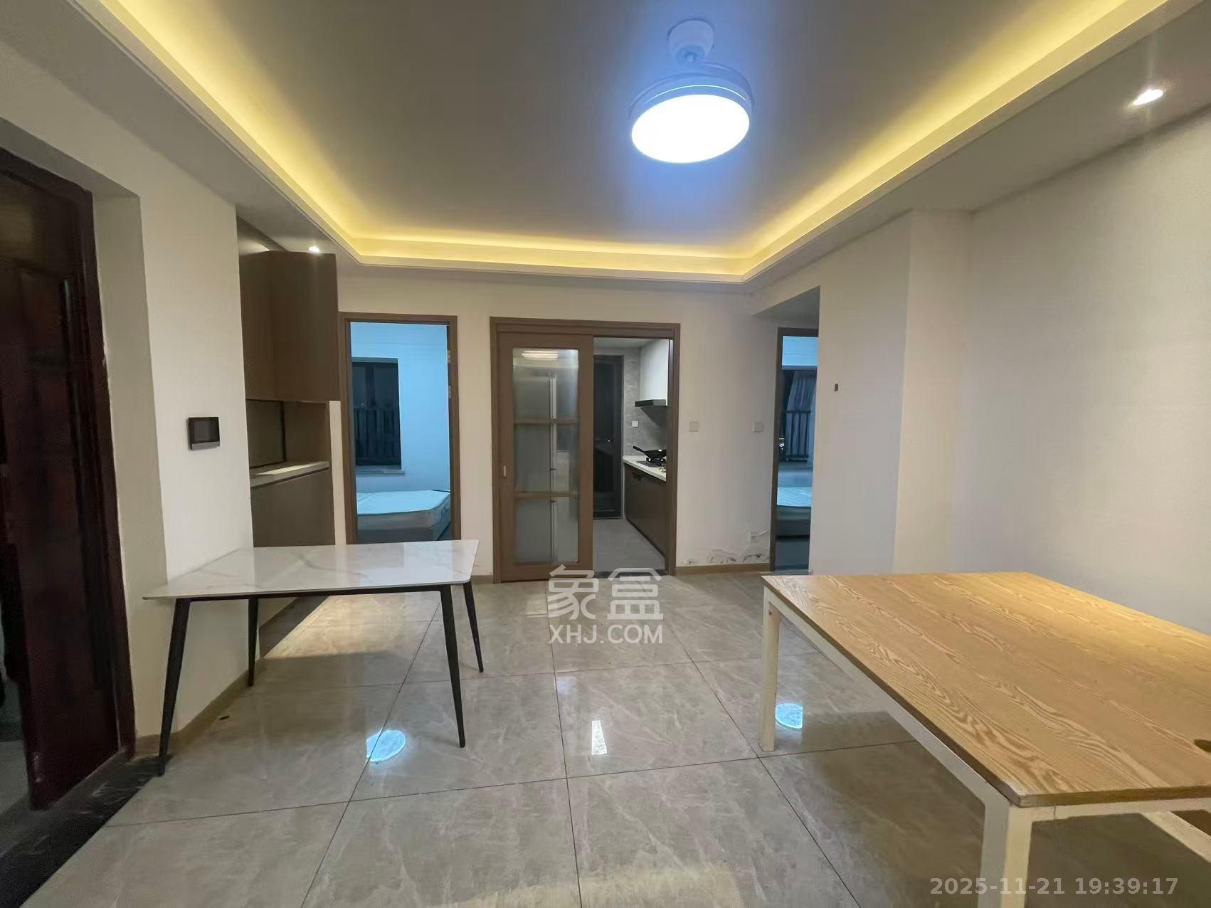 蓝光雍锦府 4室2厅2卫 2800.0元/月 蓝光雍锦府 4室2厅2卫 2800.0元/月室内图