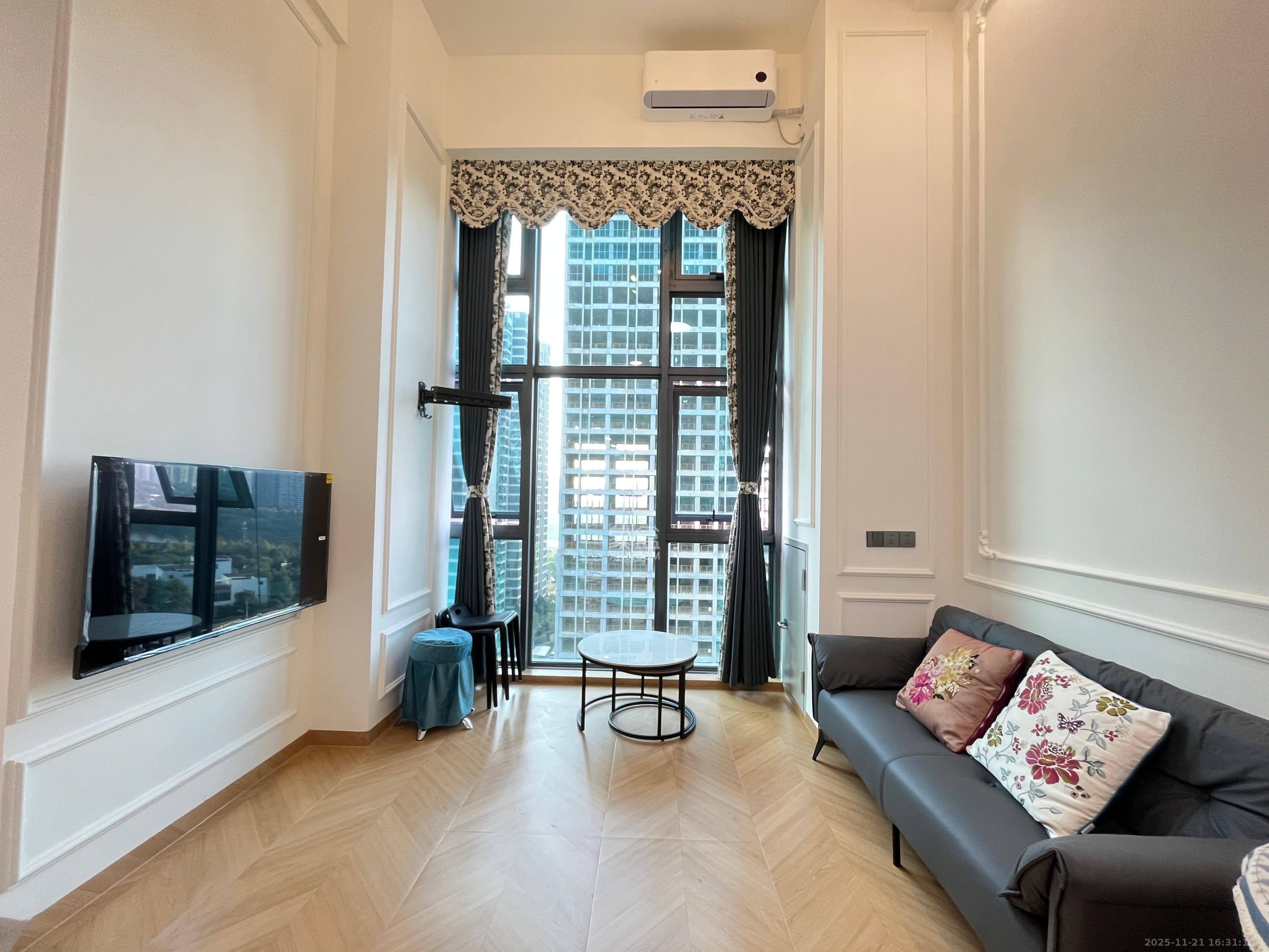 绿地V岛 1室1厅1卫 2300.0元/月 绿地V岛 1室1厅1卫 2300.0元/月室内图