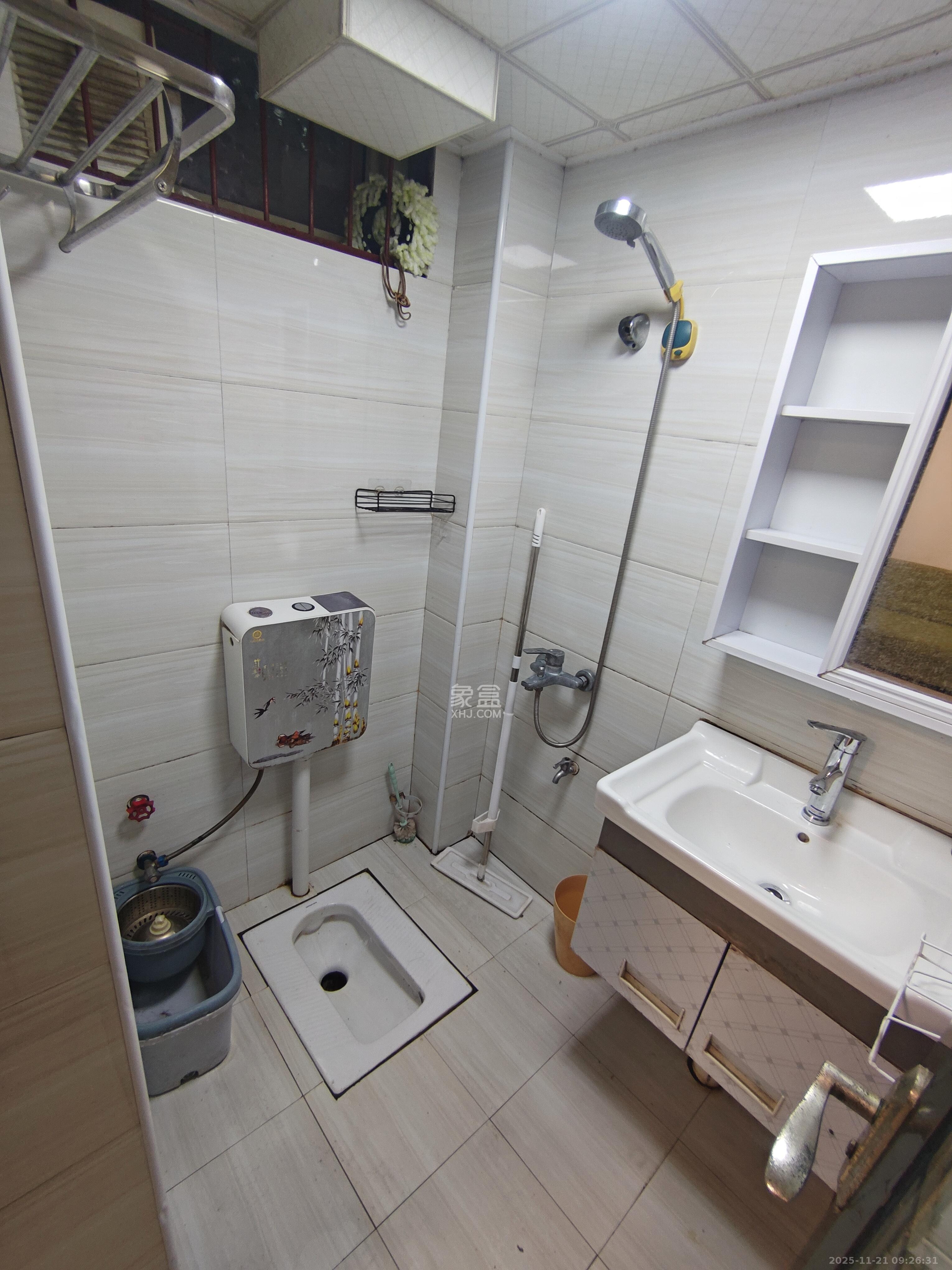 德政园  2室1厅1卫    1650.0元/月室内图