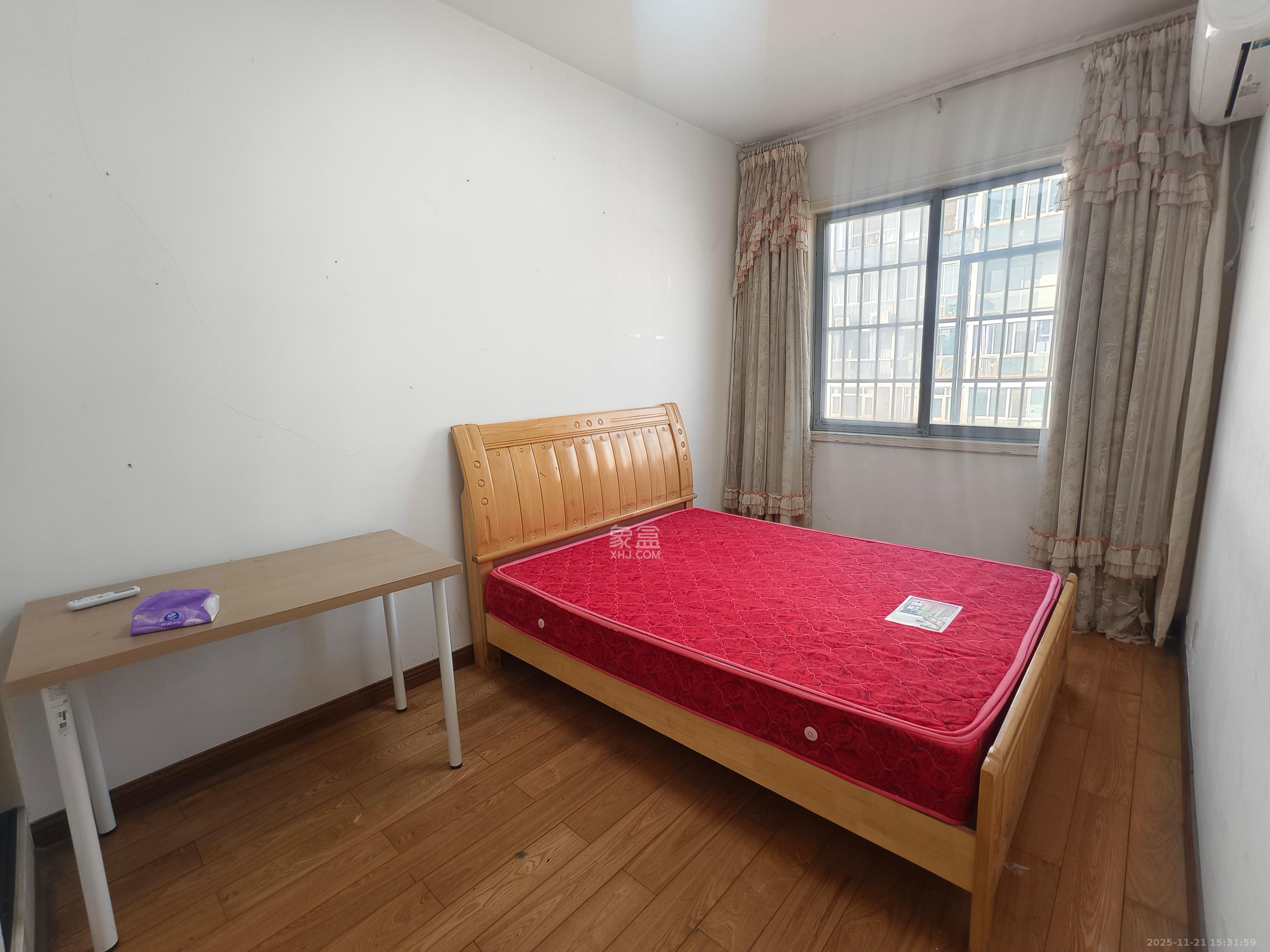 阳光100二期 2室1厅1卫 1700.0元/月 阳光100二期 2室1厅1卫 1700.0元/月室内图