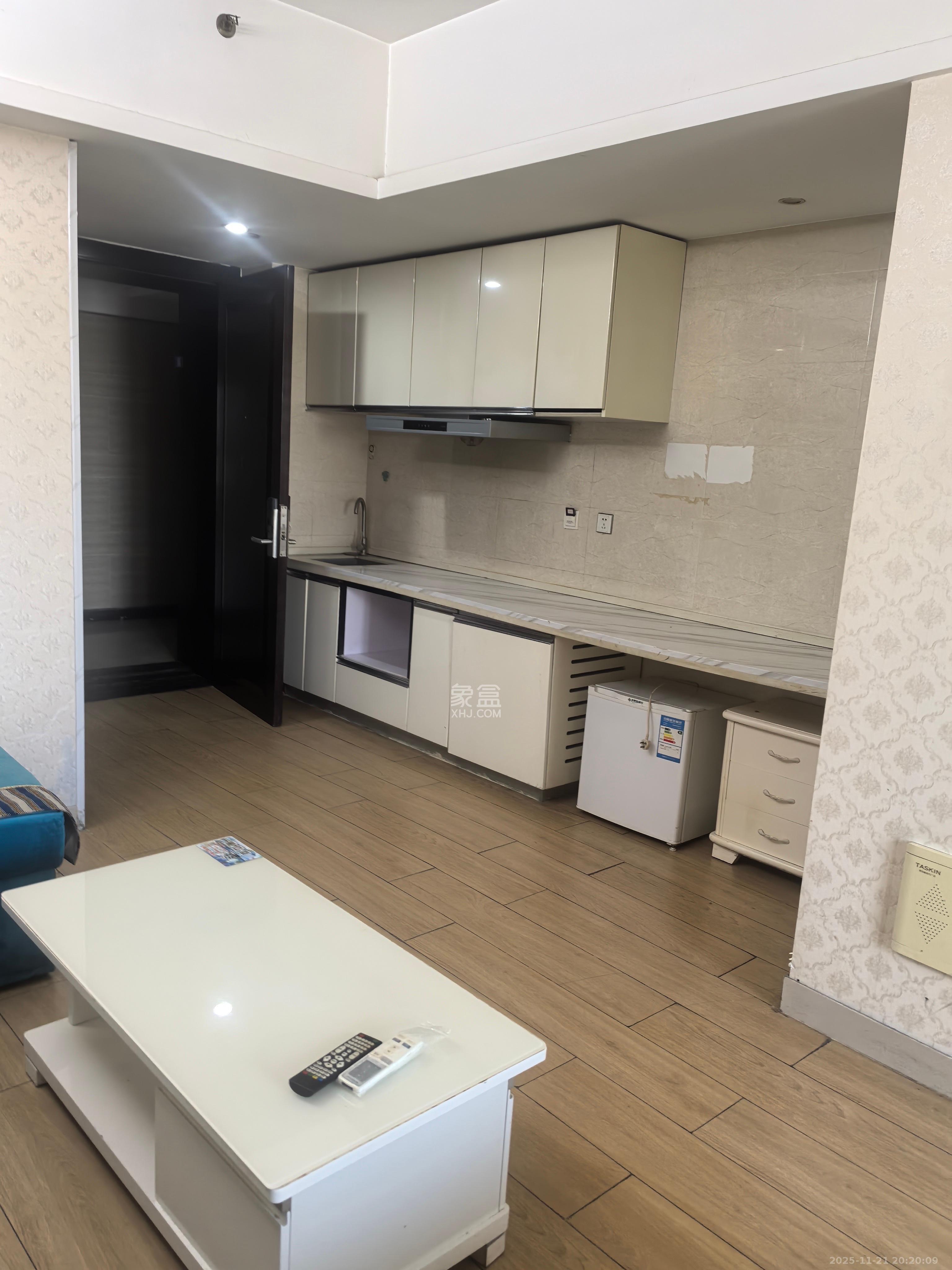 德思勤城市广场（宝格丽公寓）  1室1厅1卫    1500.0元/月室内图