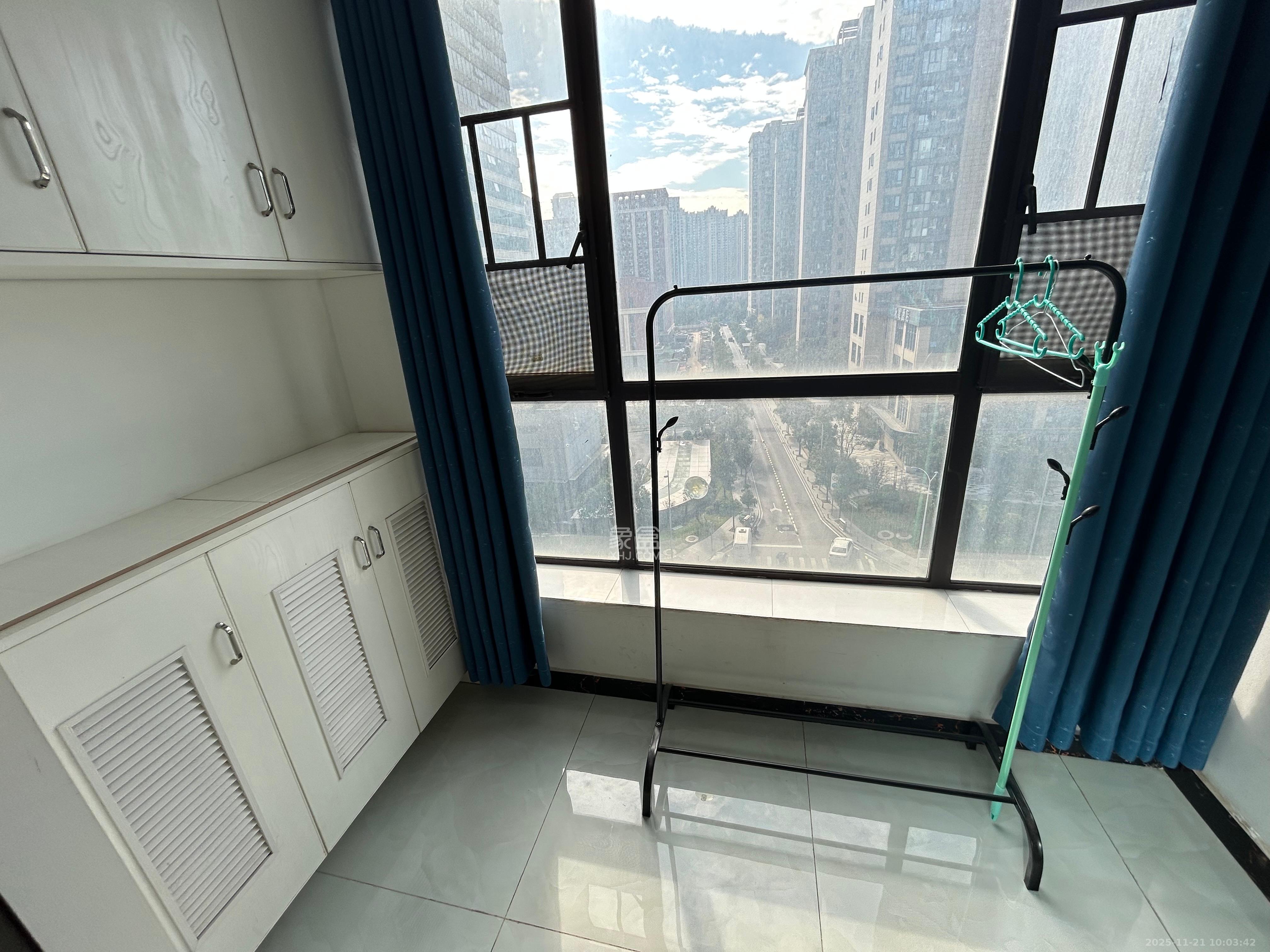 梅溪国际公寓(步步高新天地) 1室1厅1卫 1400.0元/月 梅溪国际公寓(步步高新天地) 1室1厅1卫 1400.0元/月室内图