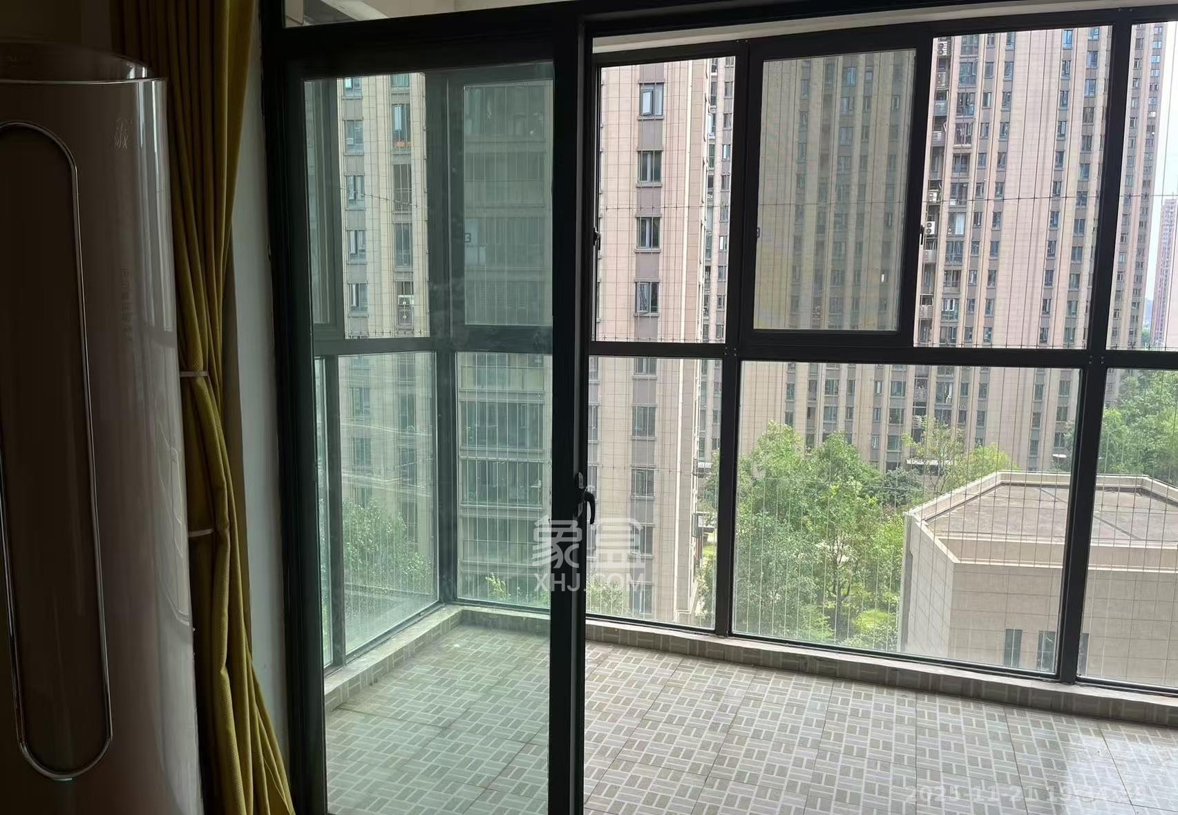 万树丹堤 3室2厅2卫 2600.0元/月 万树丹堤 3室2厅2卫 2600.0元/月室内图