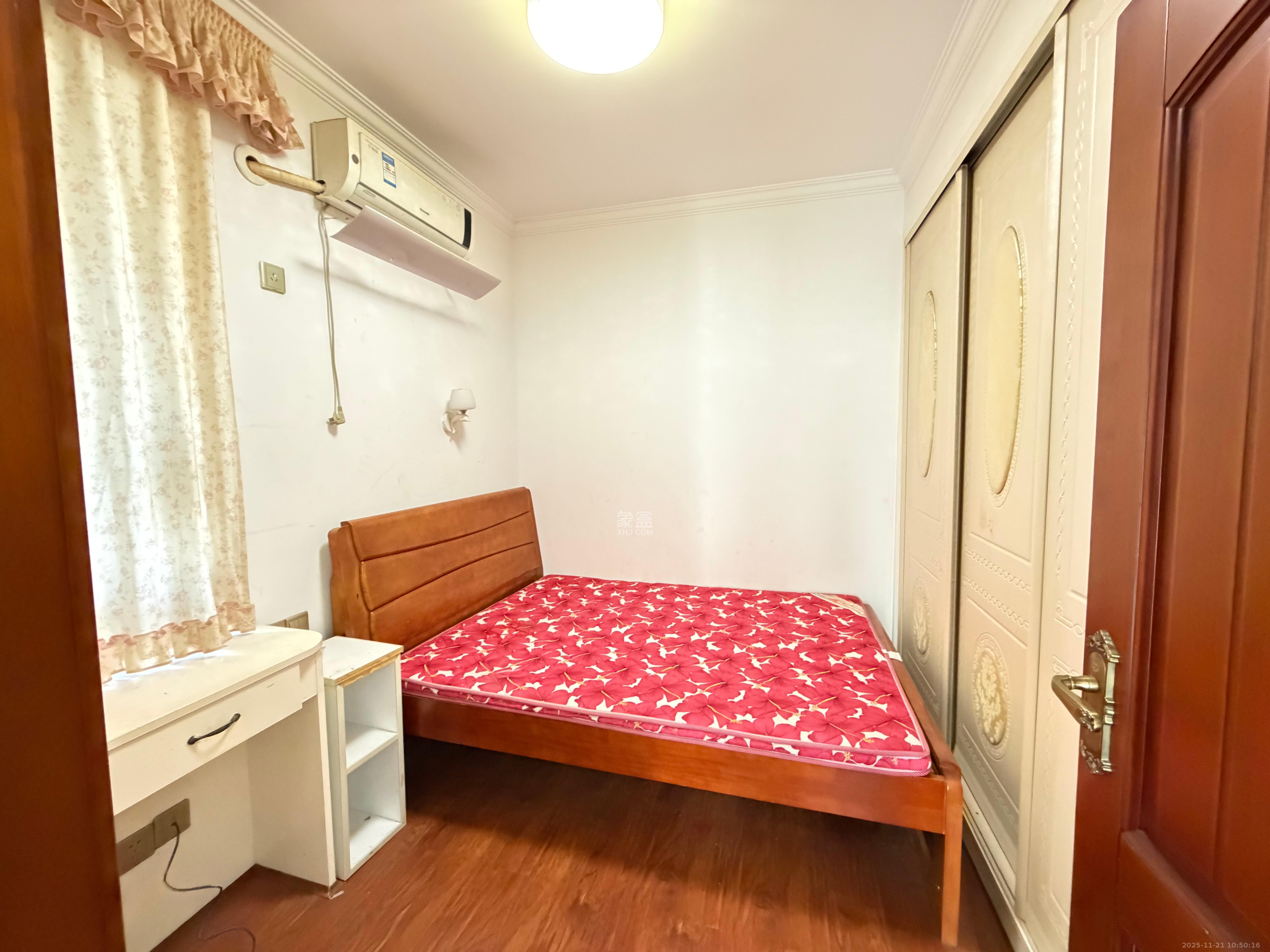 泊林晶城 2室2厅1卫 1600.0元/月 泊林晶城 2室2厅1卫 1600.0元/月室内图