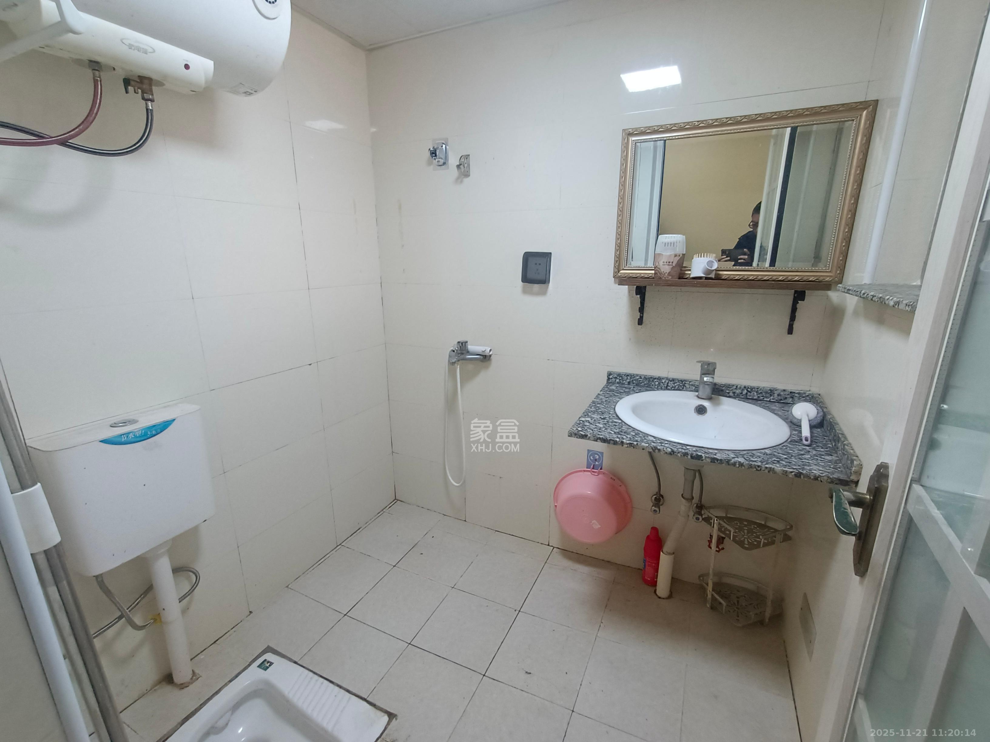 佳兴国际汇  1室1厅1卫    1300.0元/月室内图