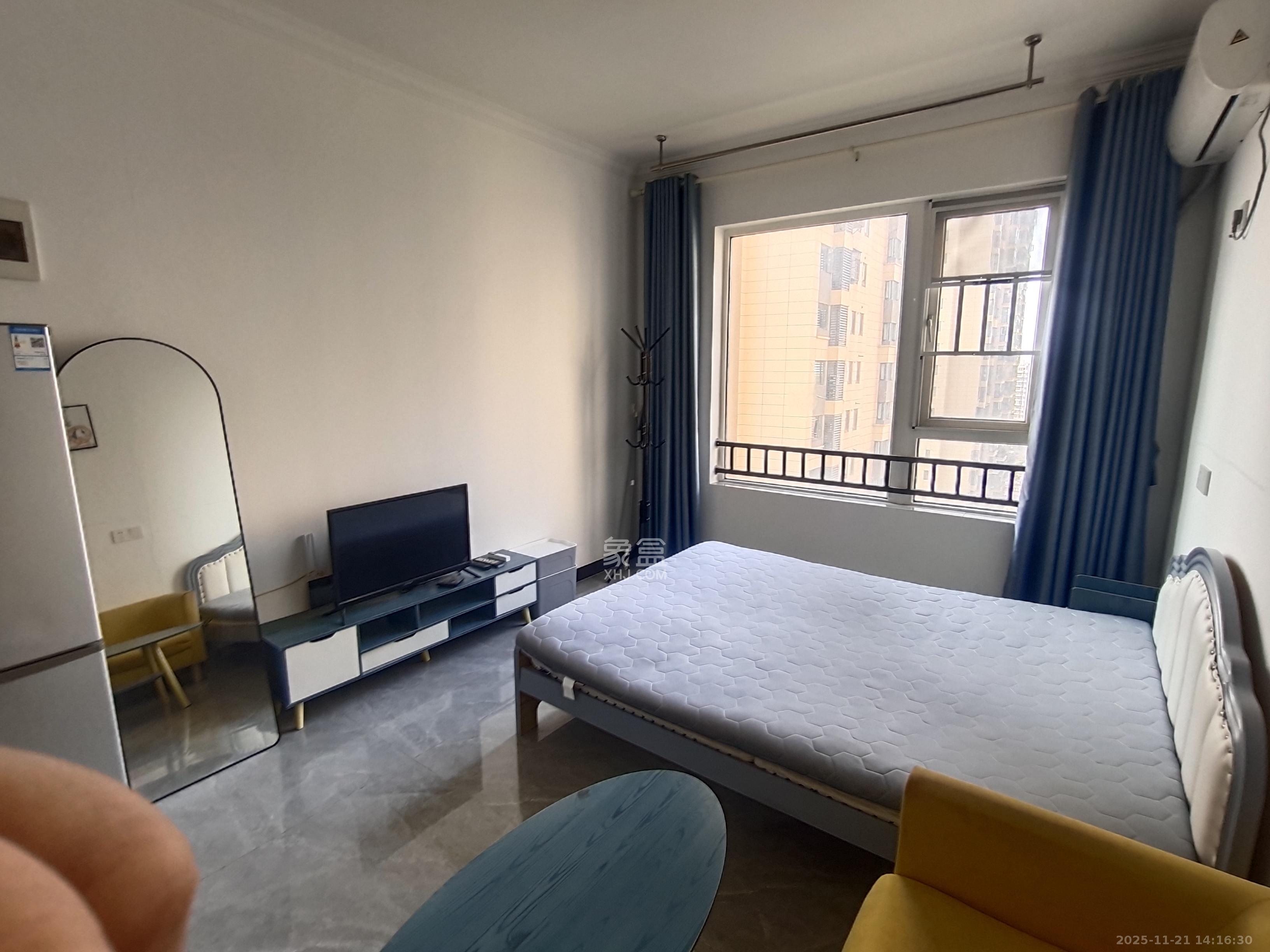 保利香槟国际 1室1厅1卫 1200.0元/月 保利香槟国际 1室1厅1卫 1200.0元/月室内图