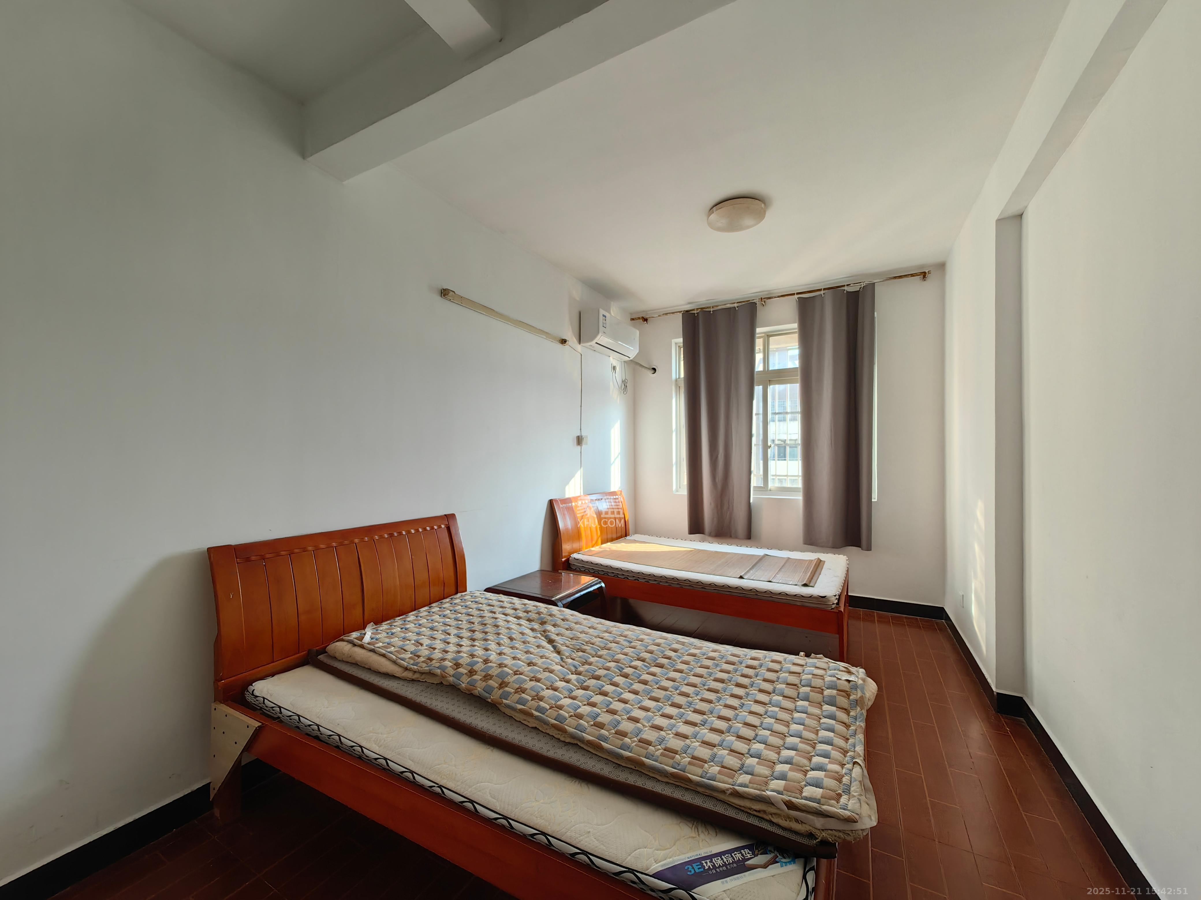 星城福邸(雄天朗郡) 4室2厅2卫 2000.0元/月 星城福邸(雄天朗郡) 4室2厅2卫 2000.0元/月室内图