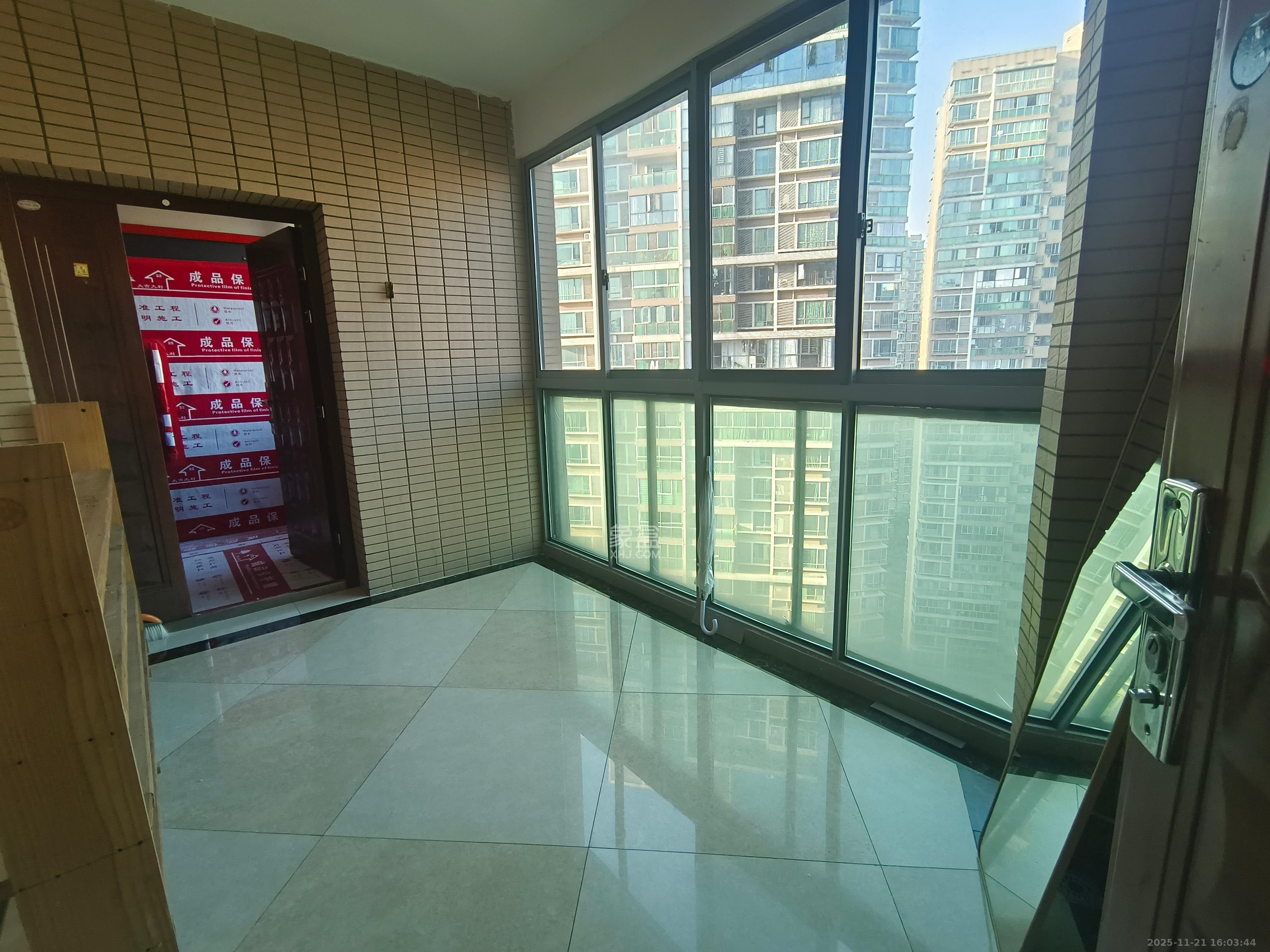 新城新世界一二三期  3室2厅2卫    3200.0元/月室内图